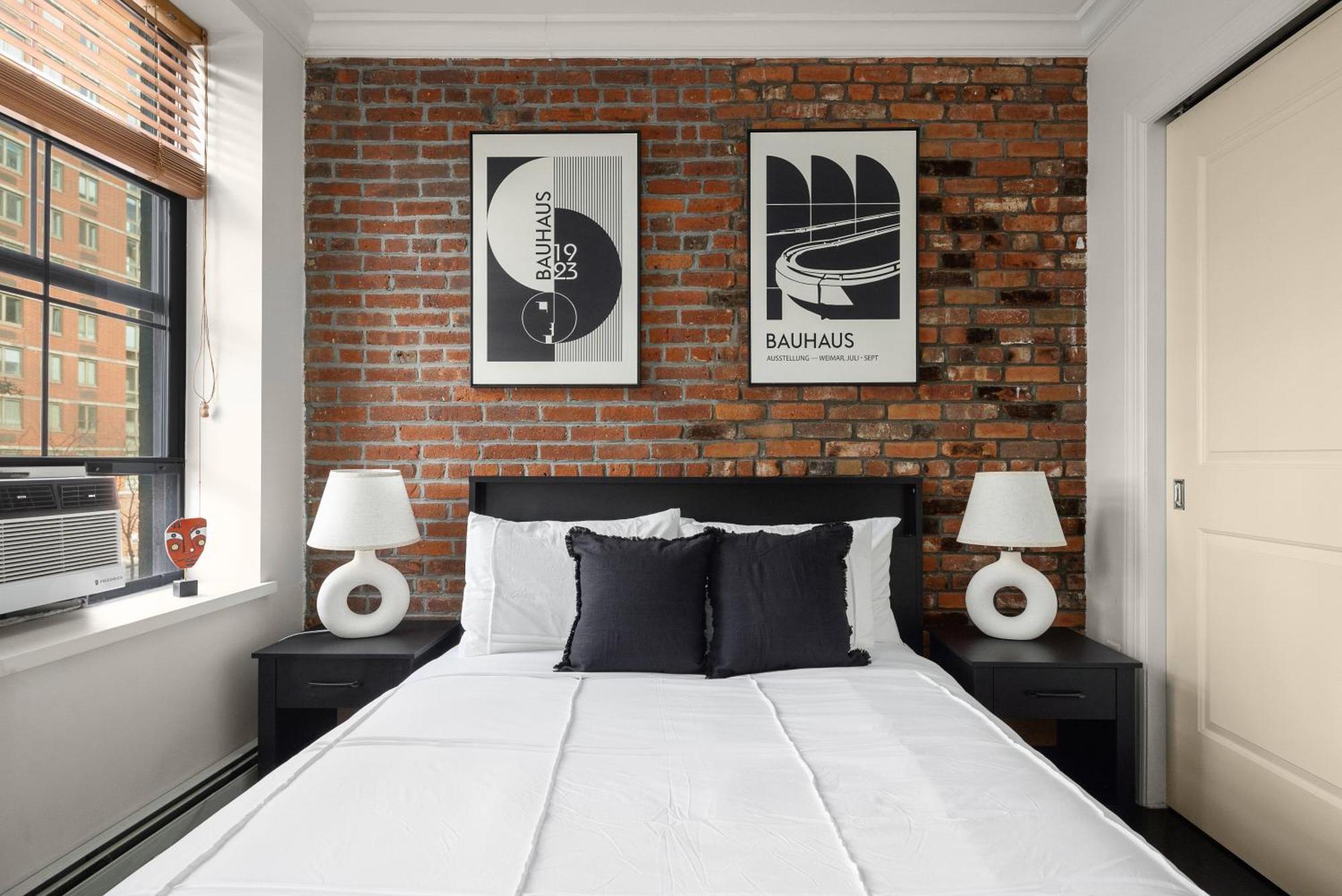 Rustic Nyc In Trendy Hudson Yard Apartment New York