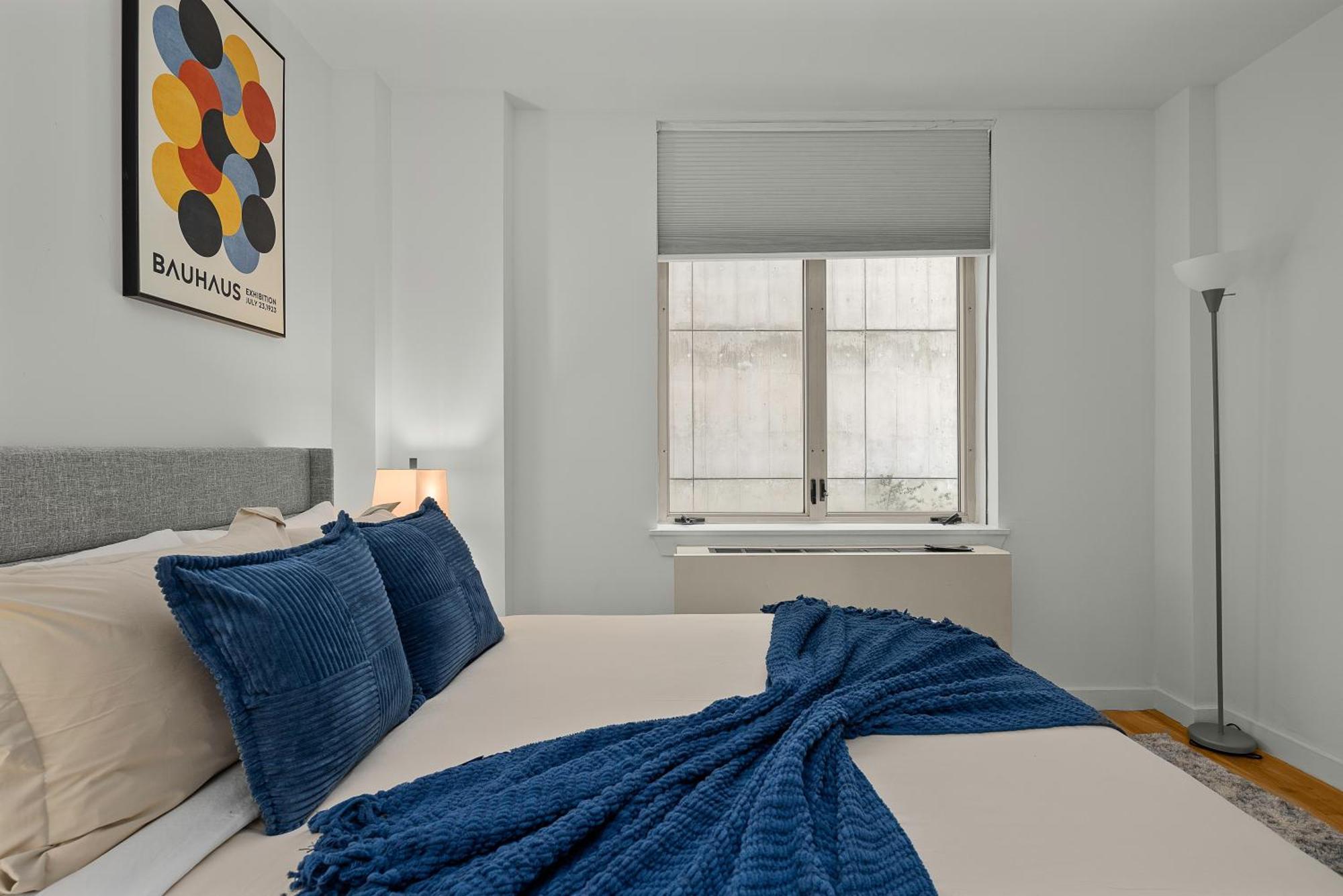 Apartment Modern 2br Steps From New York's Iconic Broadway New York