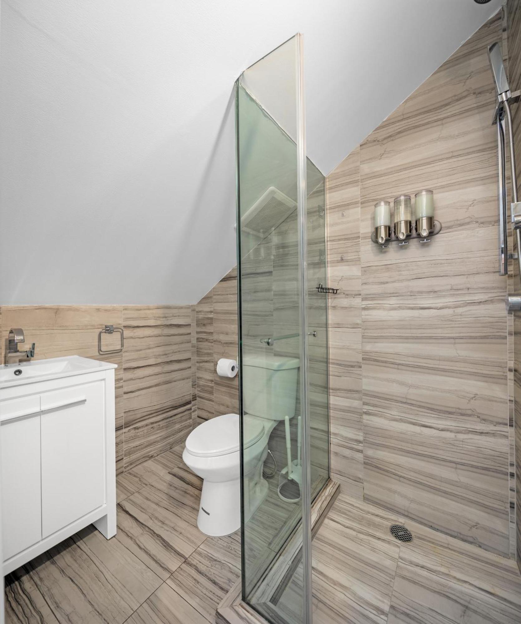 Lower Manhattan 3br Gem, Perfect For Families New York