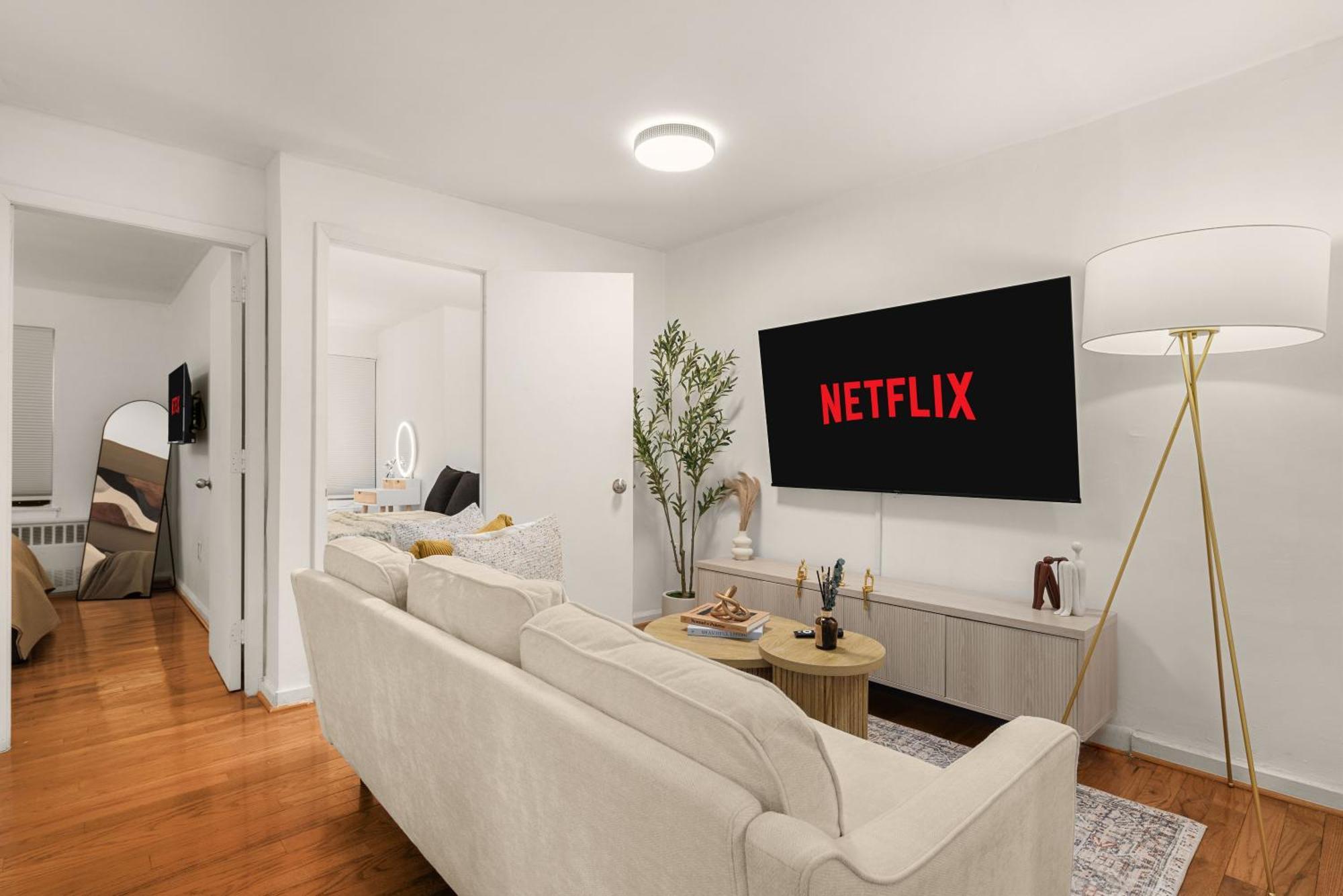 East Village Manhattan 3br For Life * New York