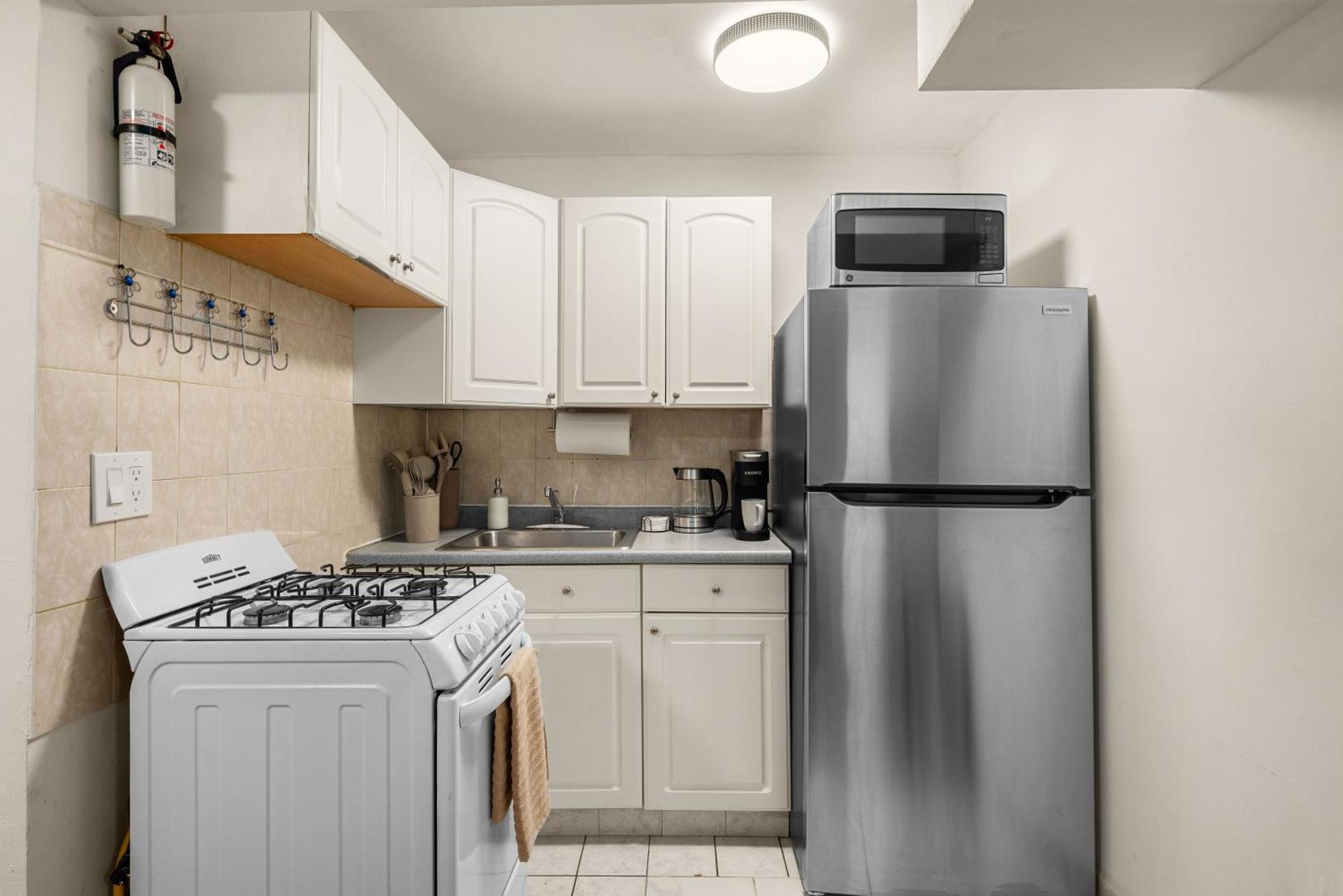 East Village Manhattan 3br For Life Apartment New York