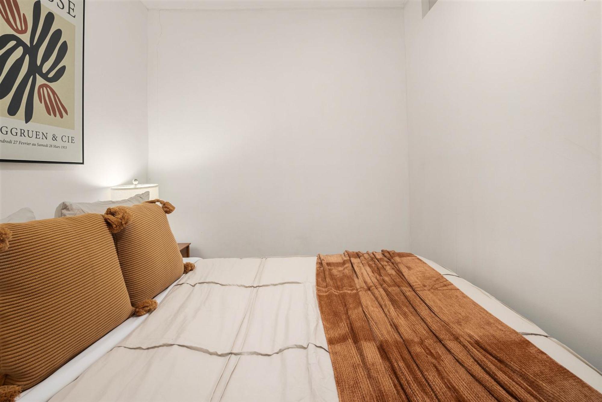 East Village Manhattan 3br For Life New York