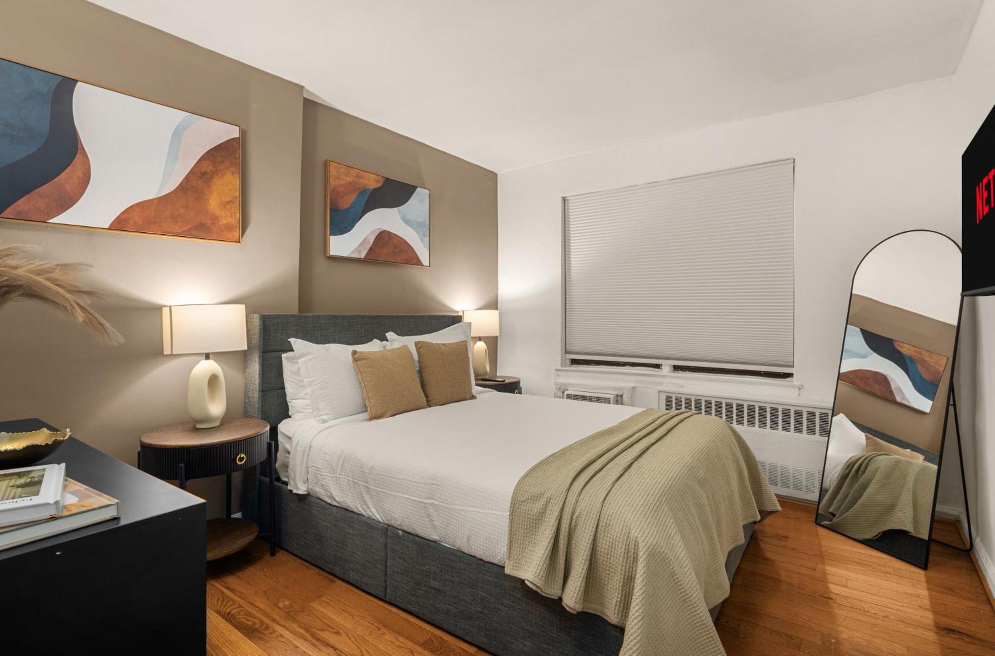 East Village Manhattan 3br For Life