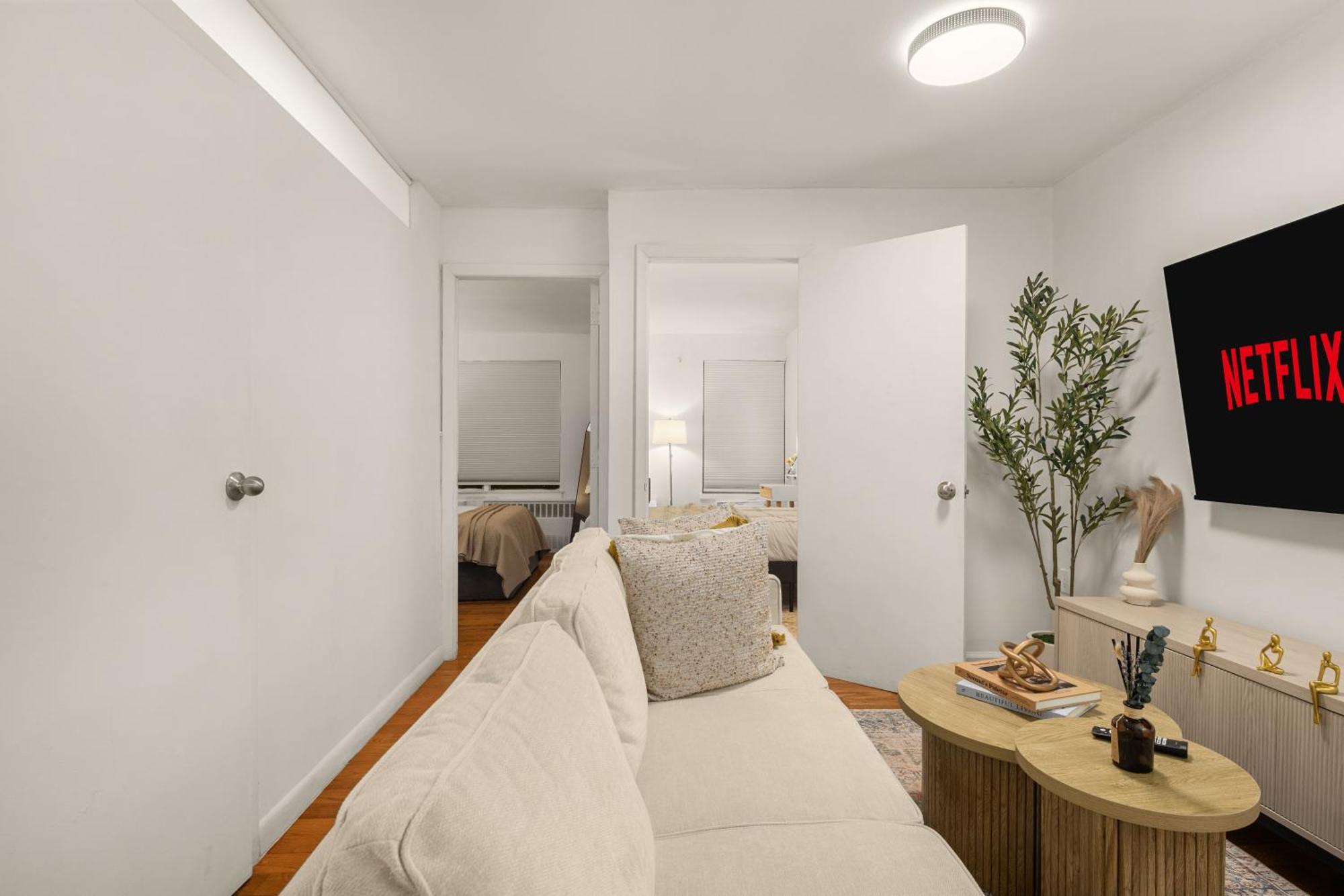 East Village Manhattan 3br For Life *