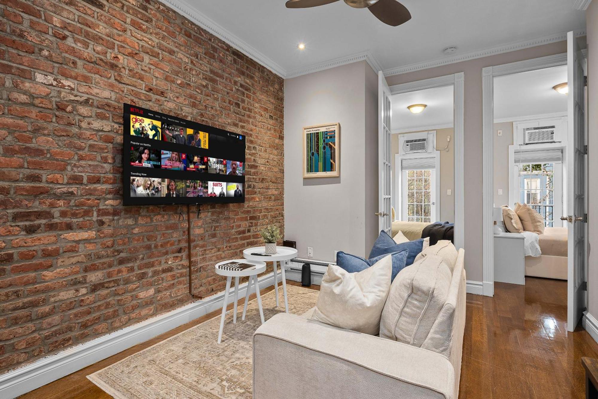 Spacious Midtown Retreat 2br Nyc Haven Near Landmarks New York