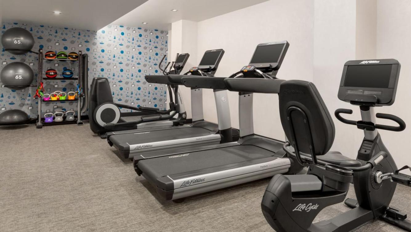 The Vibe On 5th Vibe 8750 *