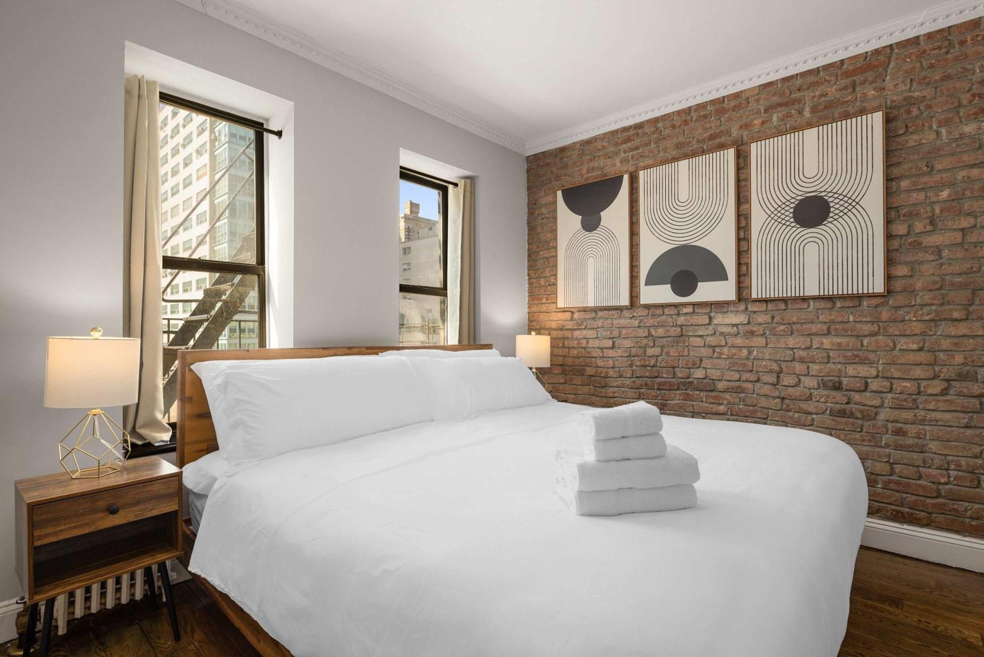Stylish Nyc Retreat Near Attractions Apartment