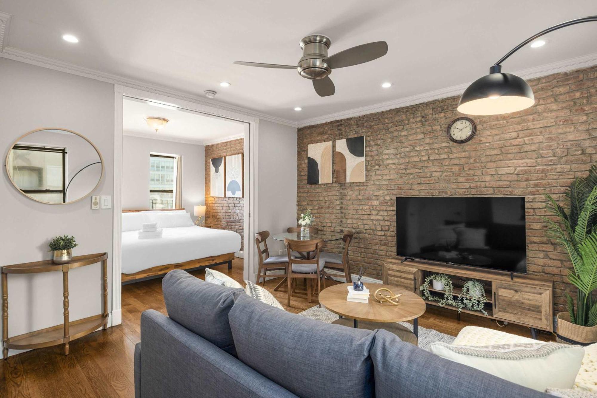 Stylish Nyc Retreat Near Attractions Apartment *