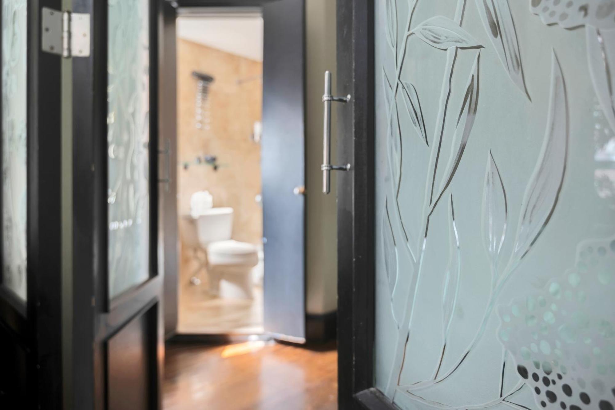 Apartment Nyc Walking Distance To Everywhere! *