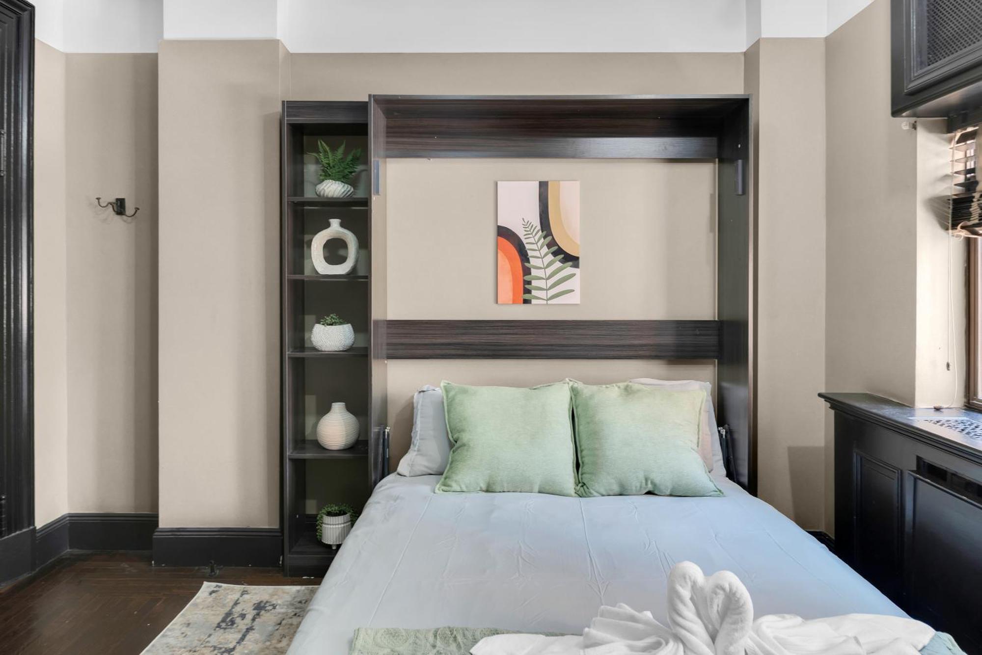 Apartment Nyc Walking Distance To Everywhere! *