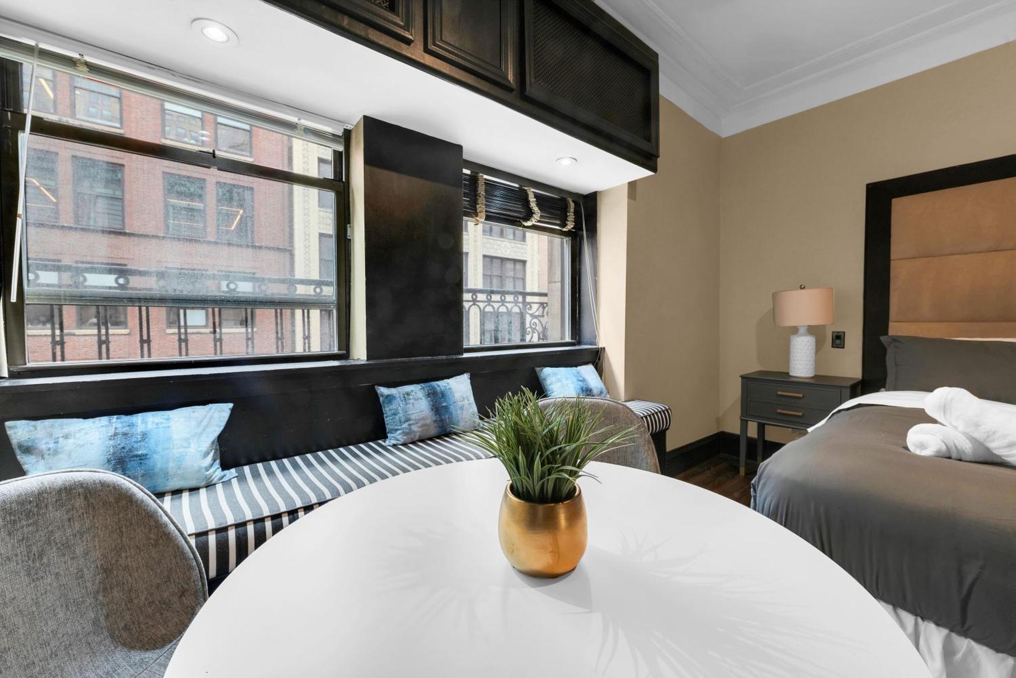 Nyc In The Location! Walking Distance To Everything! * New York