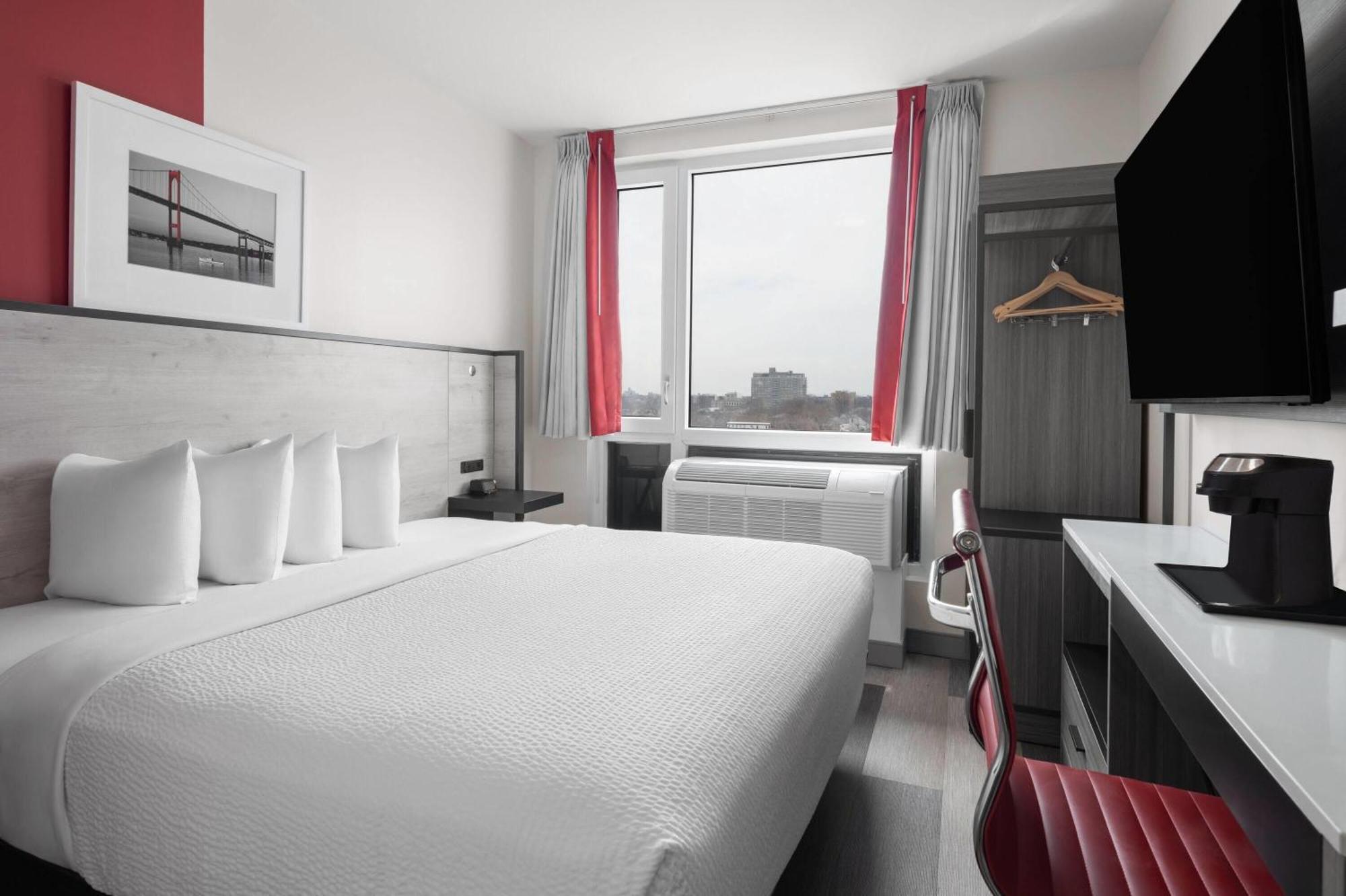 Ramada By Wyndham Brooklyn Near Flatbush Hotel 3*