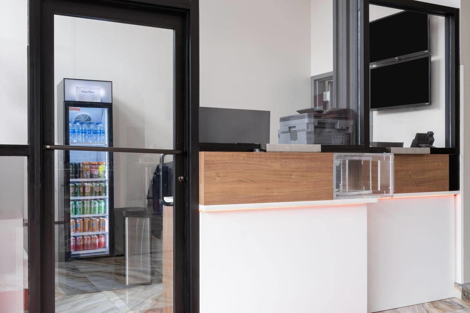 Ramada By Wyndham Brooklyn Near Flatbush Hotel