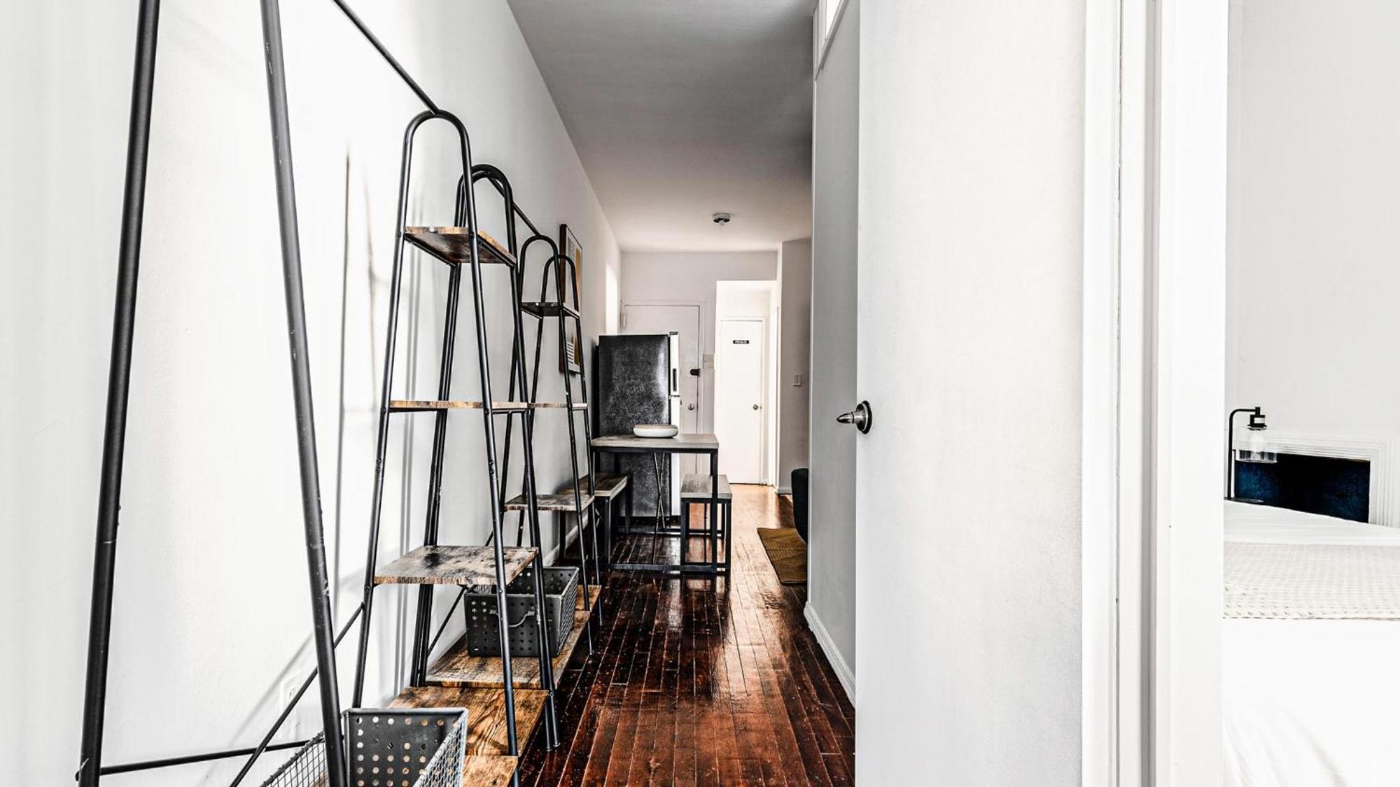 2-bedroom Near Nyc Icons! Apartment