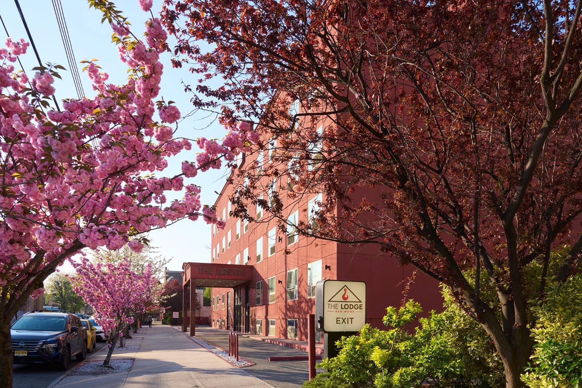 The Red Hook Hotel 3*