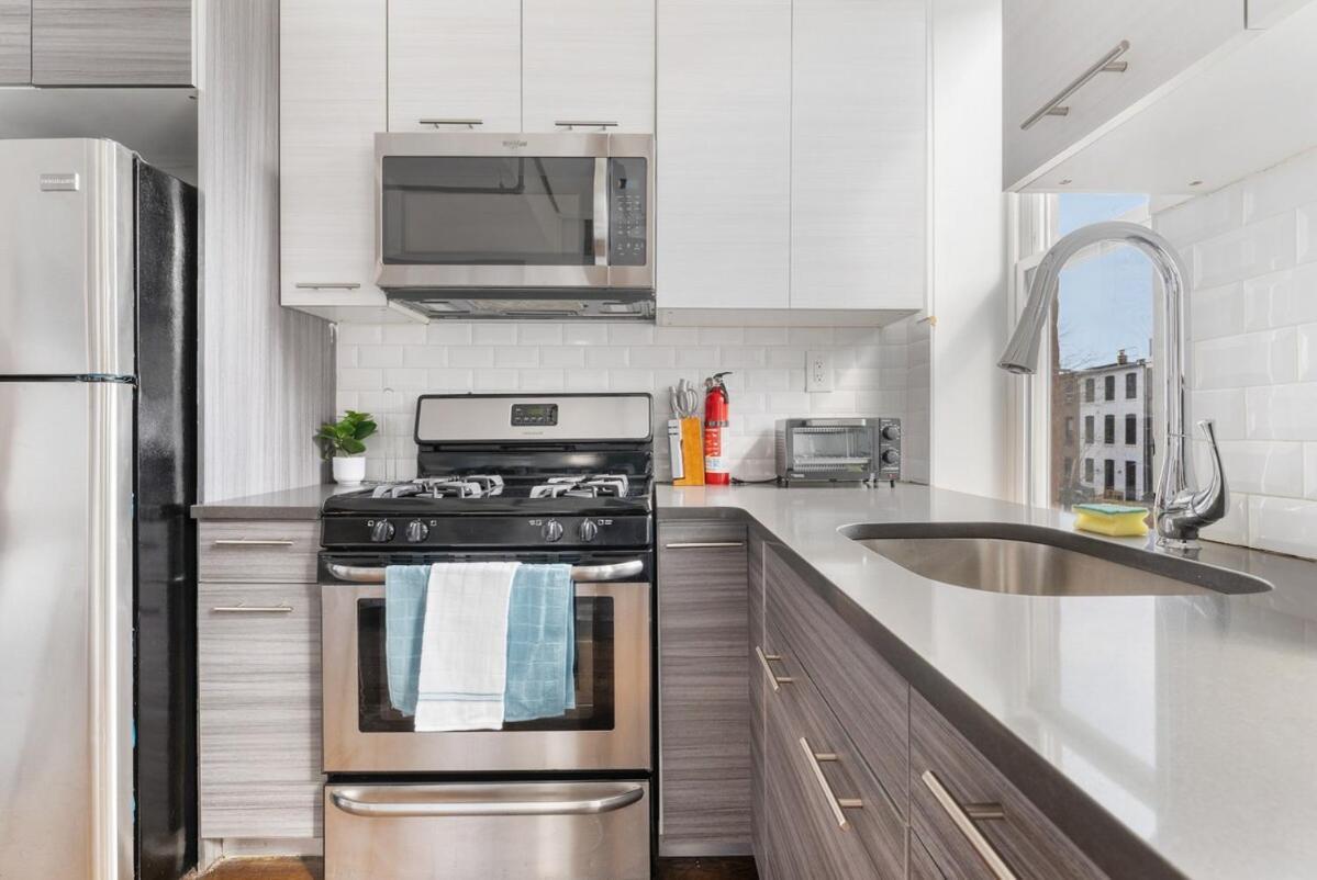 Chic In The Heart Of Brooklyn Apartment