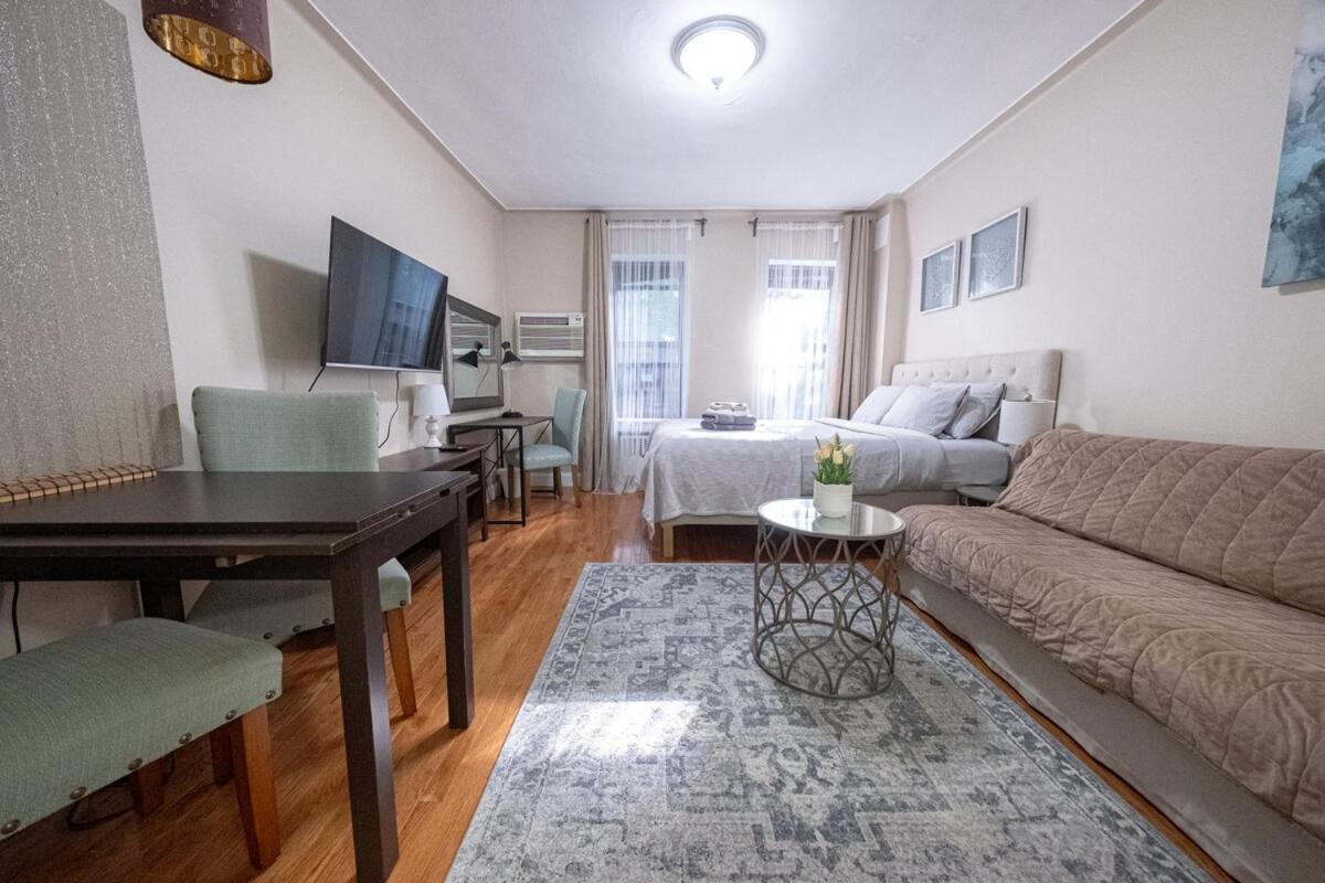 Apartment Close To Park, Lenox Hill & Ny Presbyterian