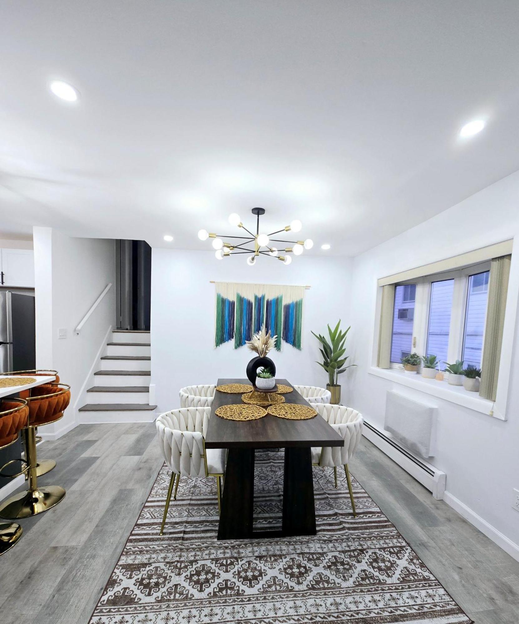 Ally's Away Apartment *