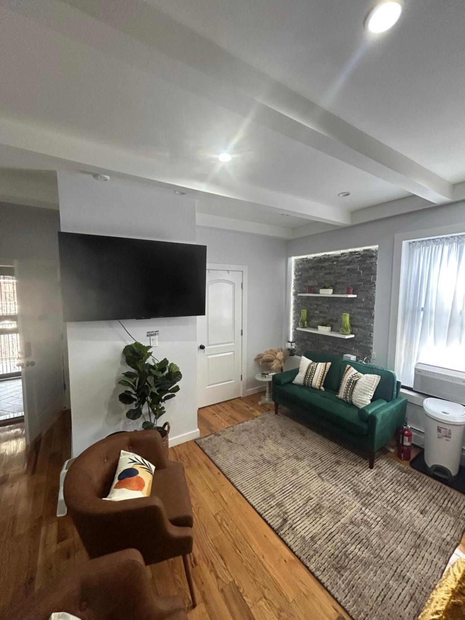 Simple Elegant Living * New York