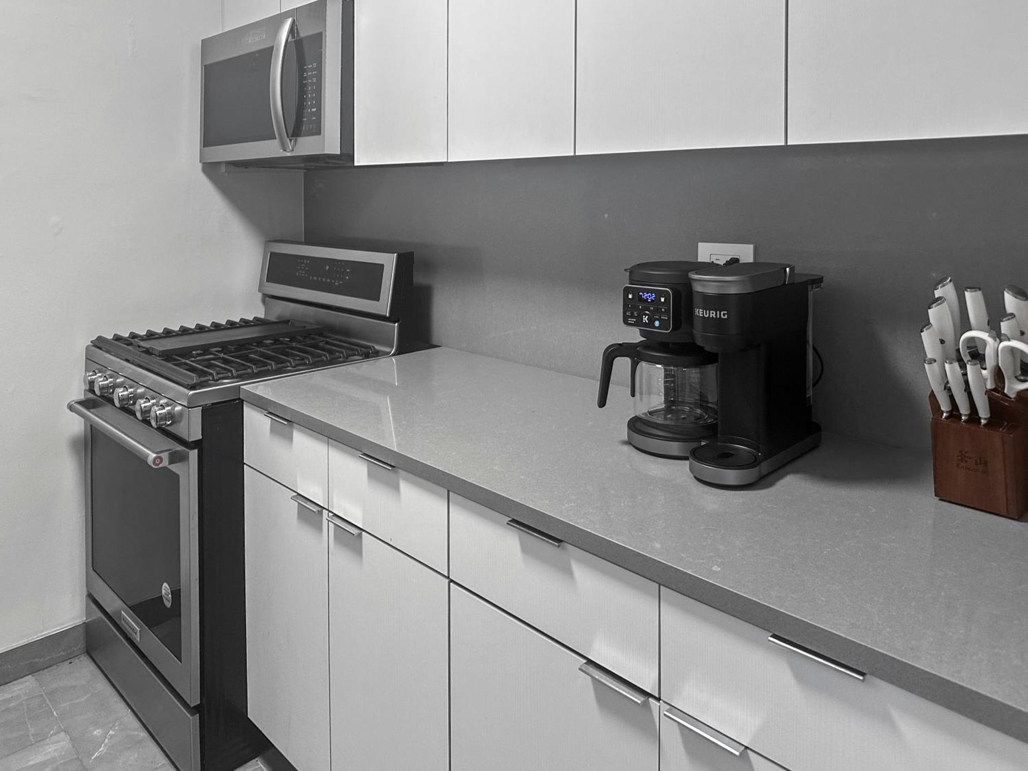 Nyc 5th Ave Park Penthouse Balcony 3bedroom Oasis Apartment New York