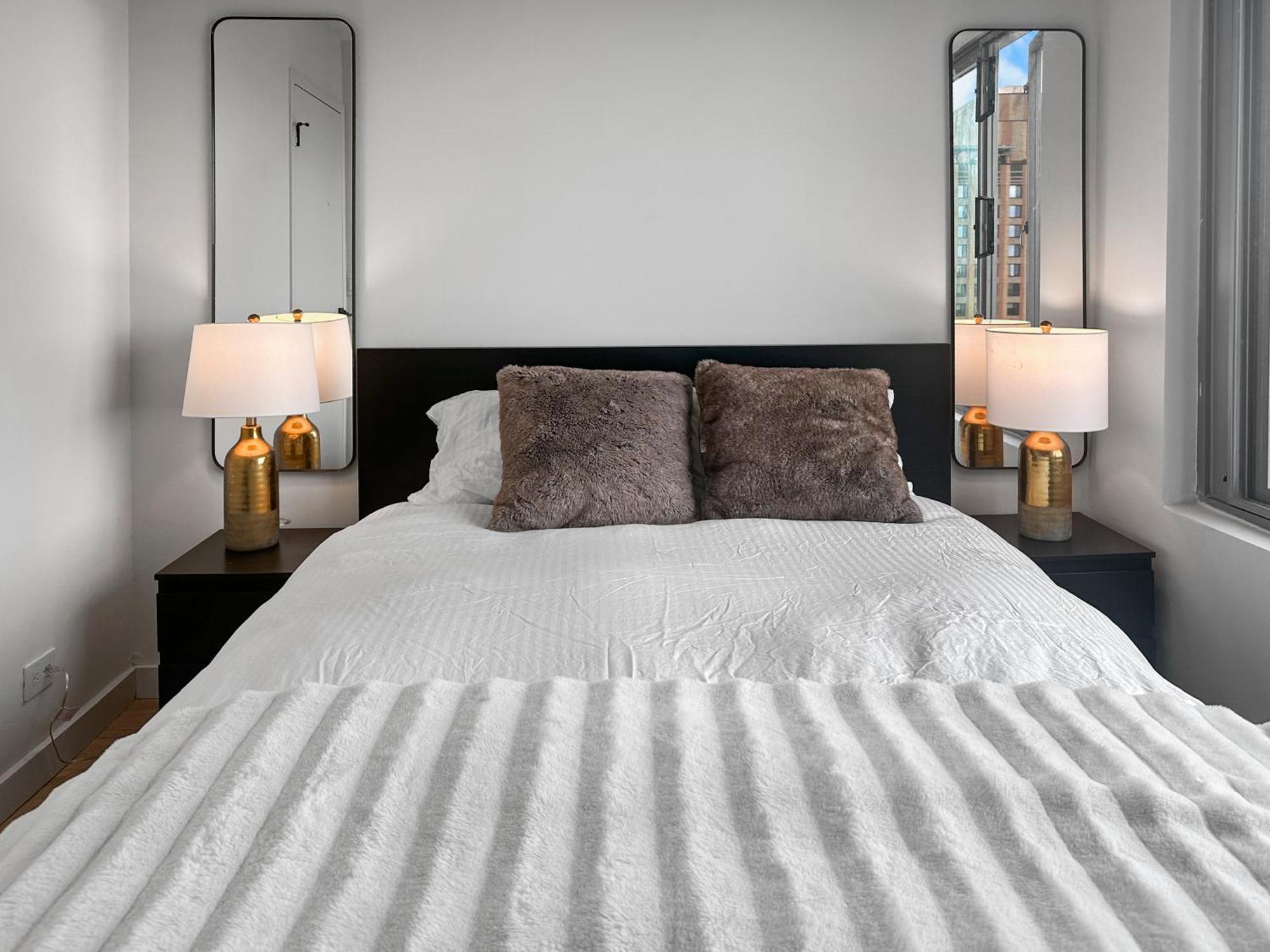 Nyc 5th Ave Park Penthouse Balcony 3bedroom Oasis Apartment *