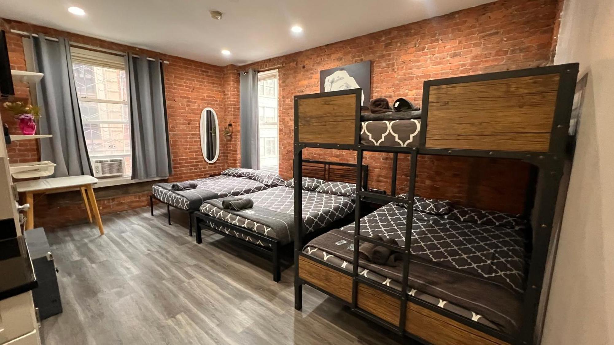 31 Street Broadway Apartment *