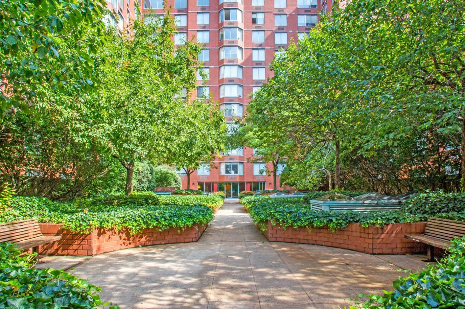 Apartment Uws 2br W Doorman Gym Parking Nr Park Nyc-596 *