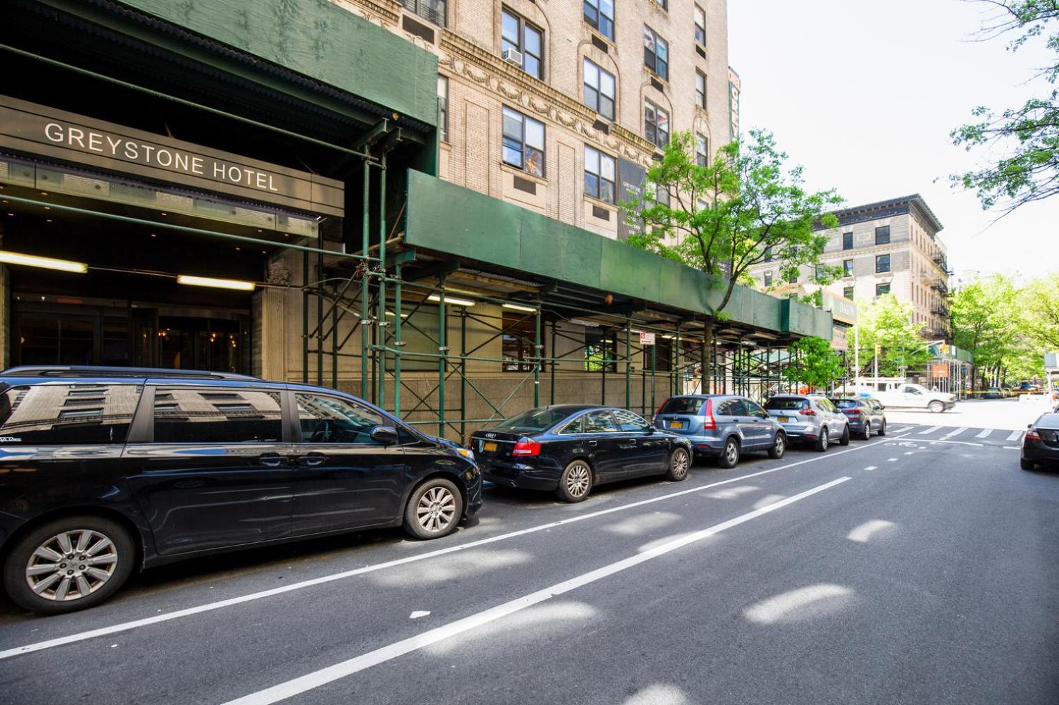 Uws 1br W Gym Doorman Nr Park Nyc-1100 * New York