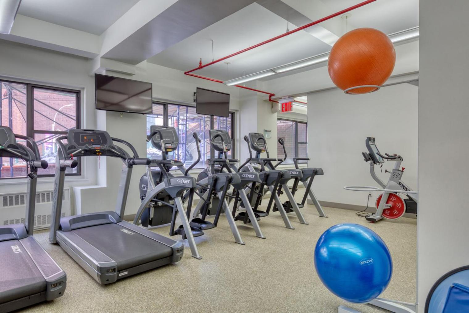 Blueground East Village Fitness Center Nr Washington Square Park Nyc-560 *
