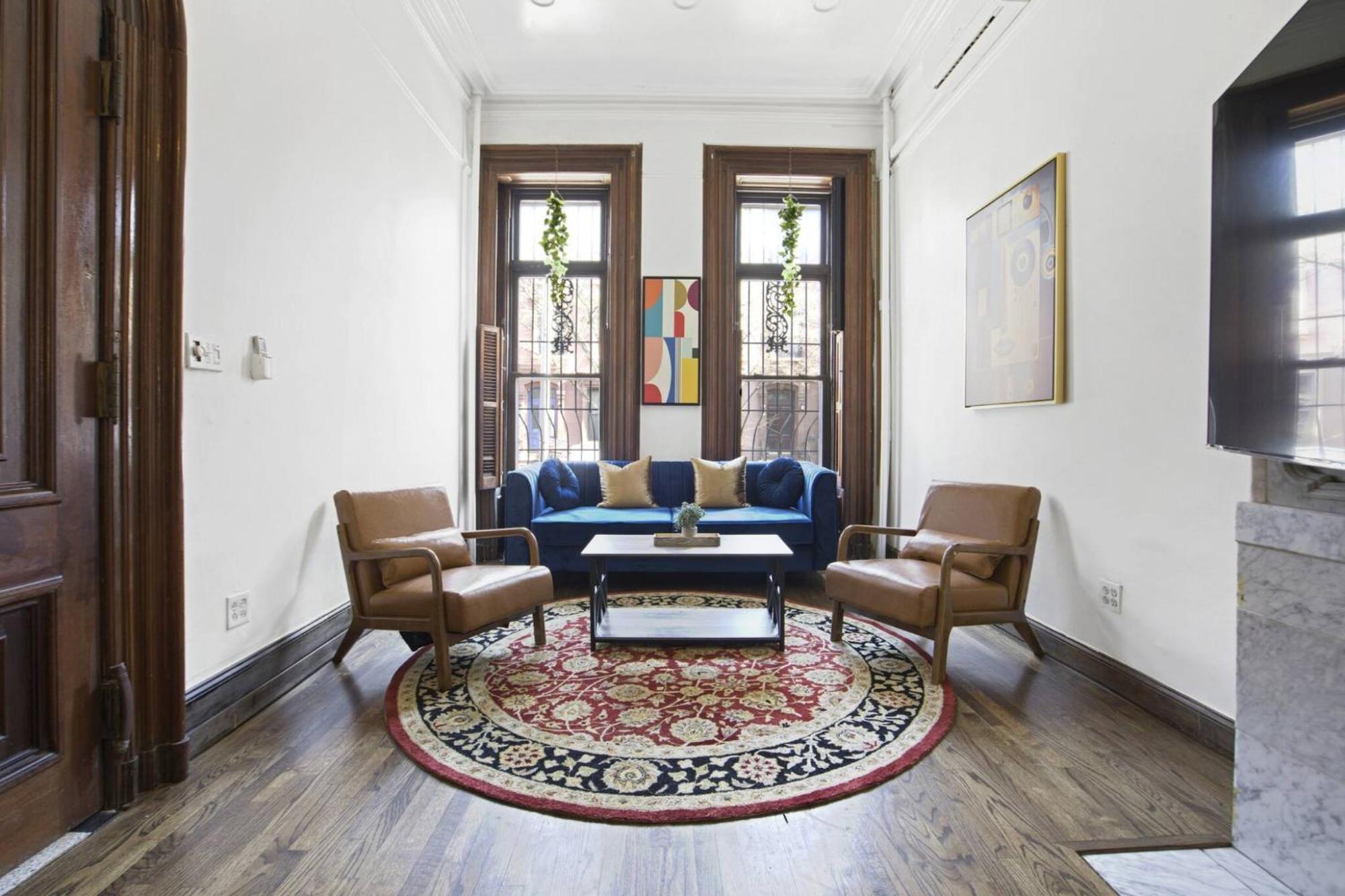 3Br Nyc Brownstone Game Room Backyard Patio Apartment New York