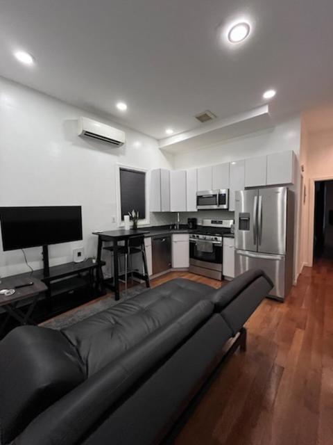 Modern Comfort 2br Haven Shared With The Host New York