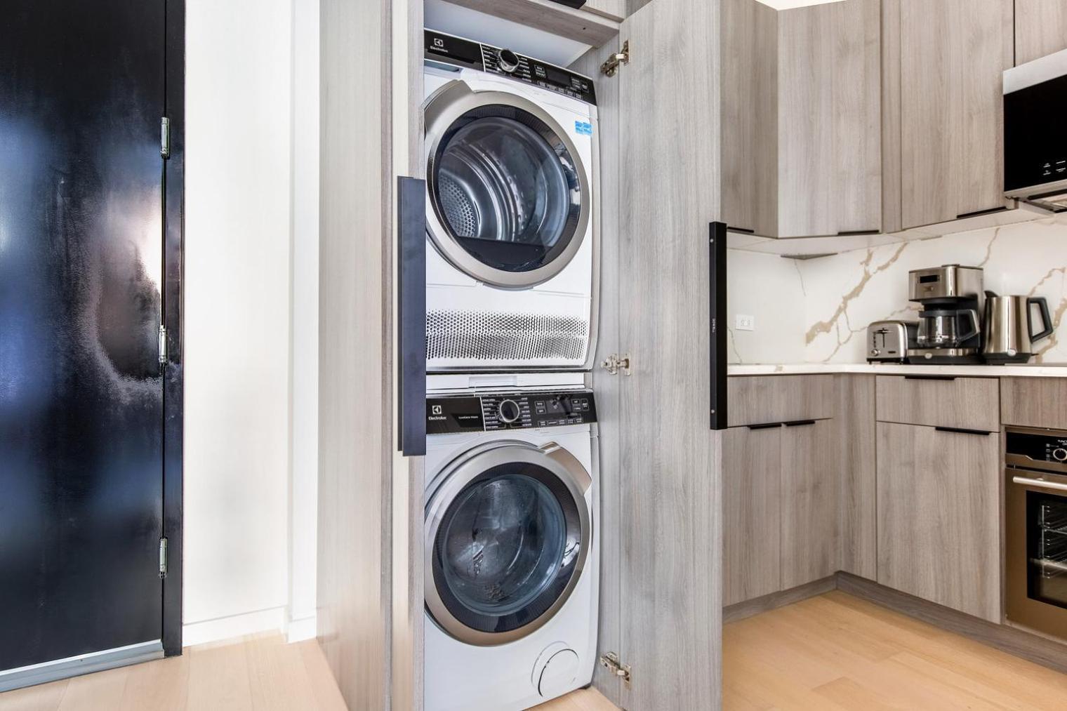 Uws 2br W Elevator Wd Nr Park Nyc-1300 * New York