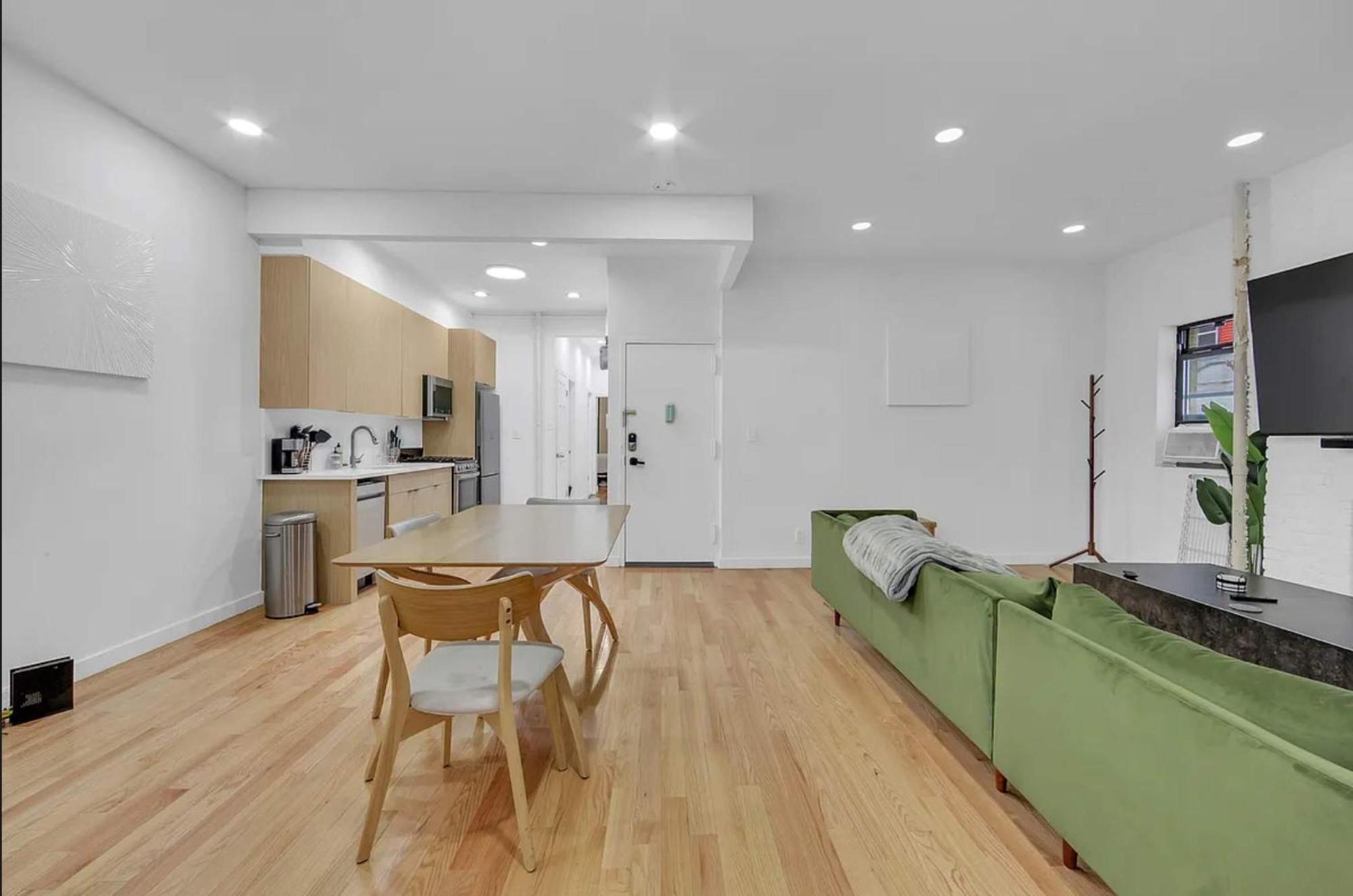 51-1a Renovated 3br 2bath Prime Soho Apartment