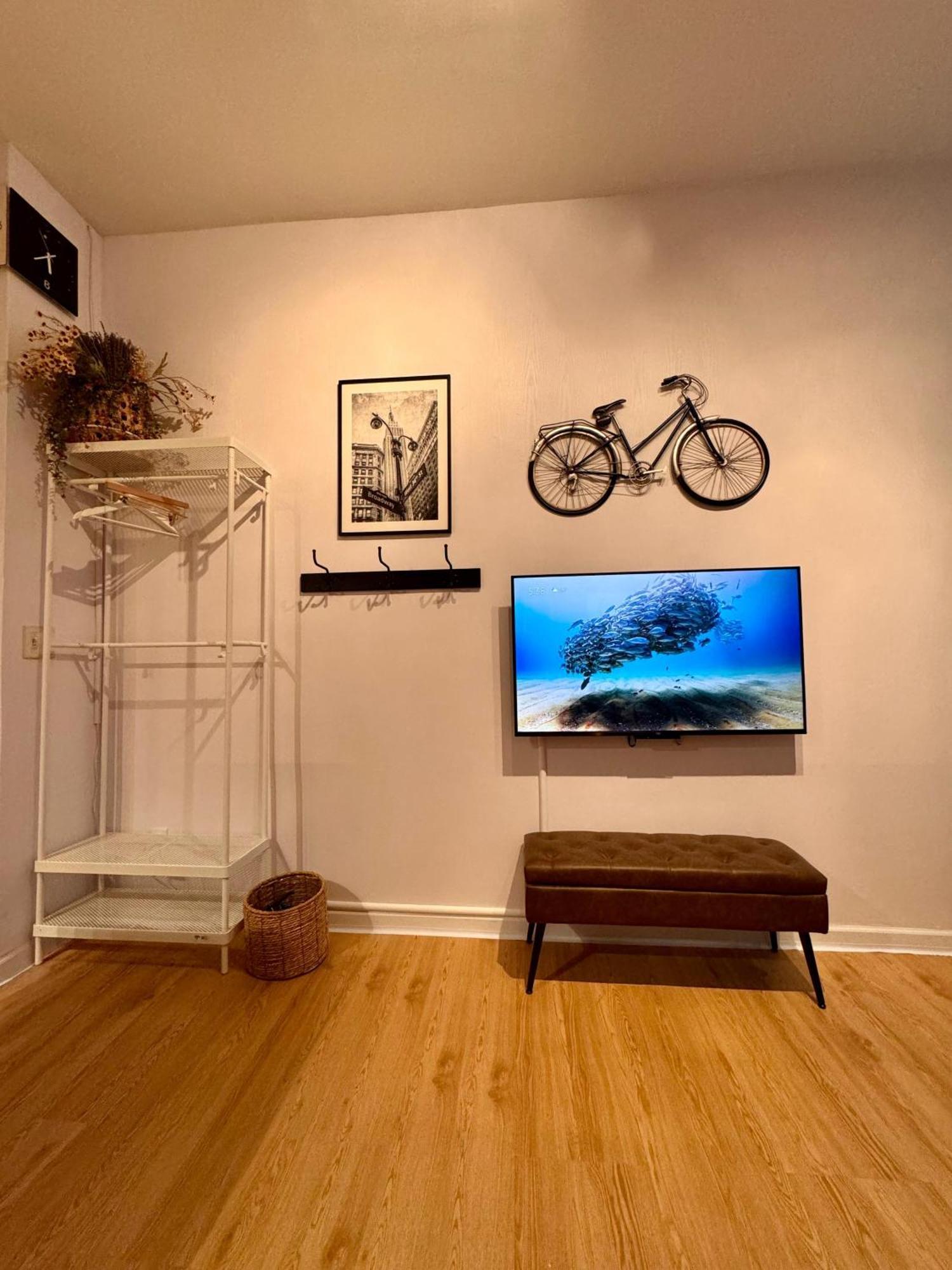 Gotham House Apartment *