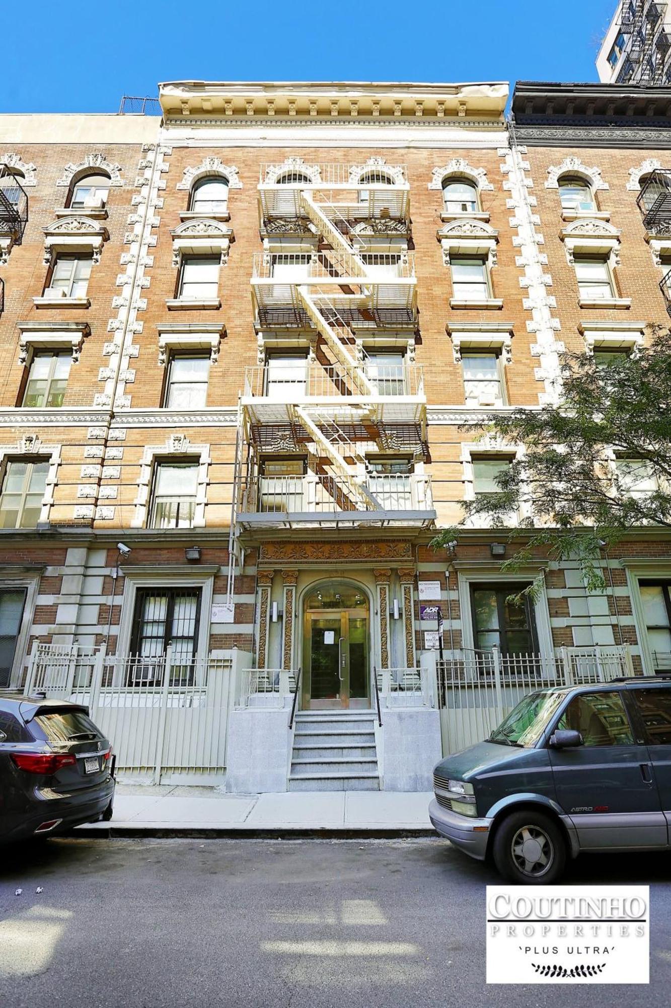 Apartment Spacious 4br 2ba Duplex With Private Patio Wd *