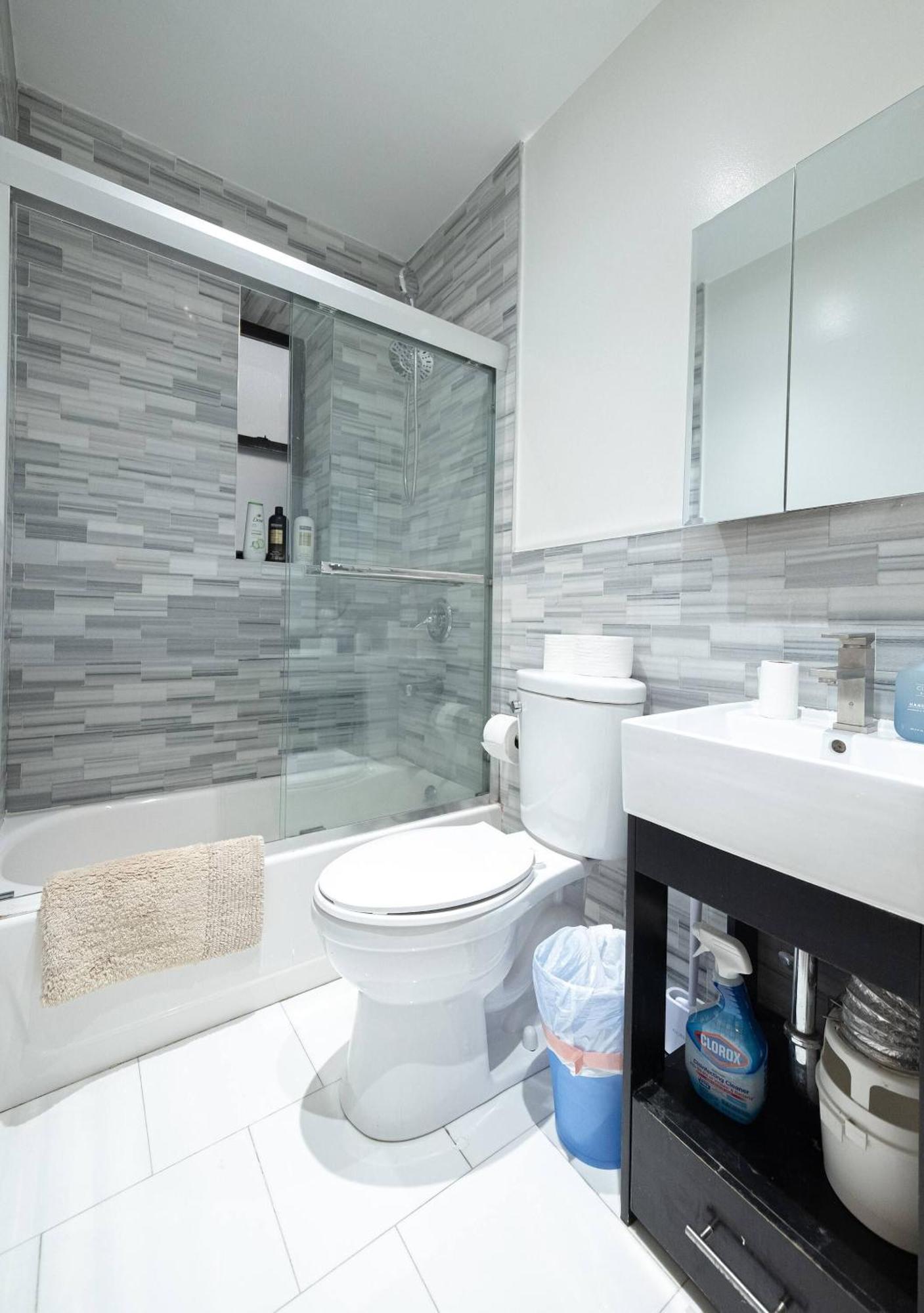 Apartment Spacious 4br 2ba Duplex With Private Patio Wd New York