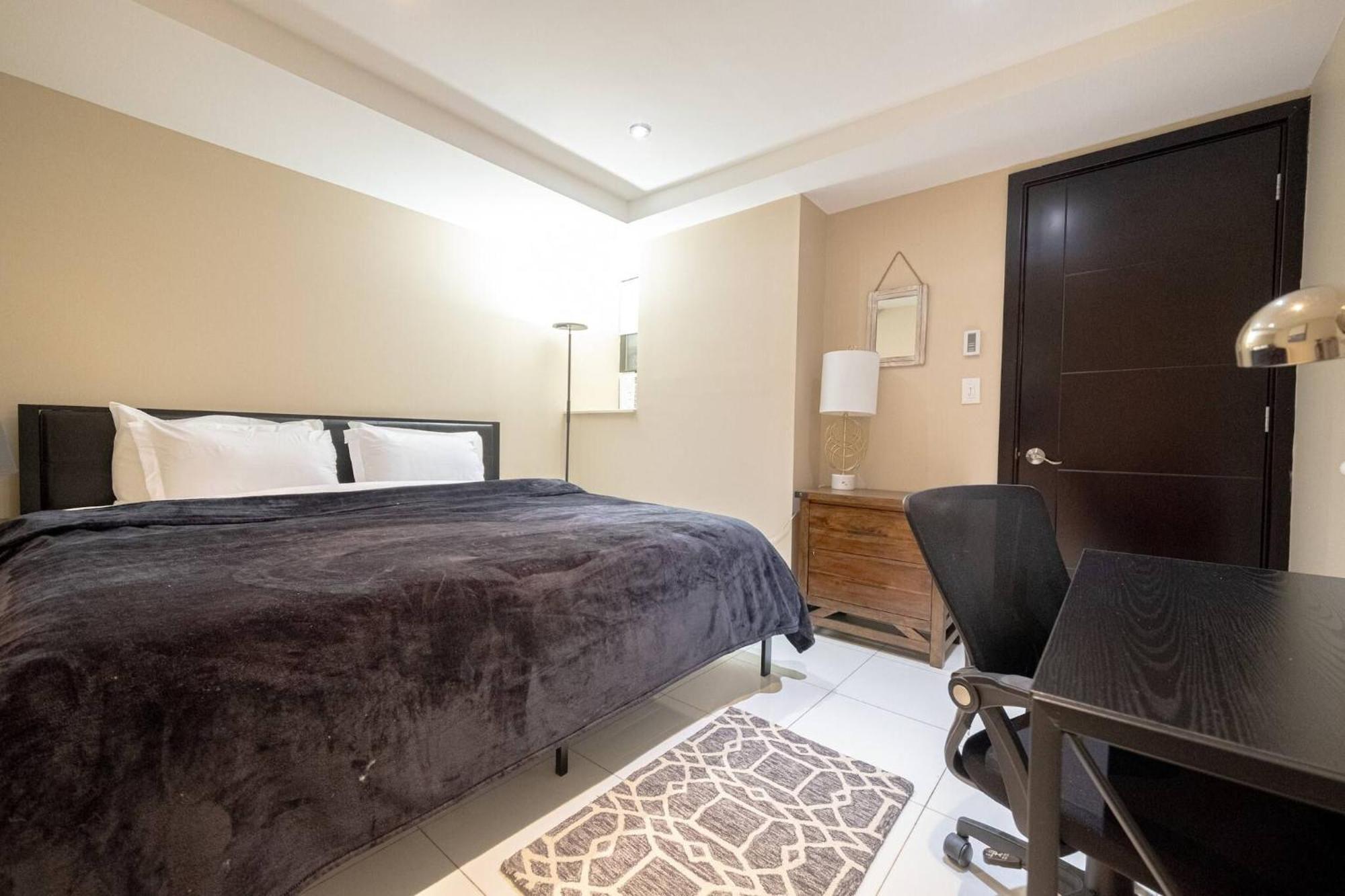 Spacious 4br 2ba Duplex With Private Patio Wd Apartment