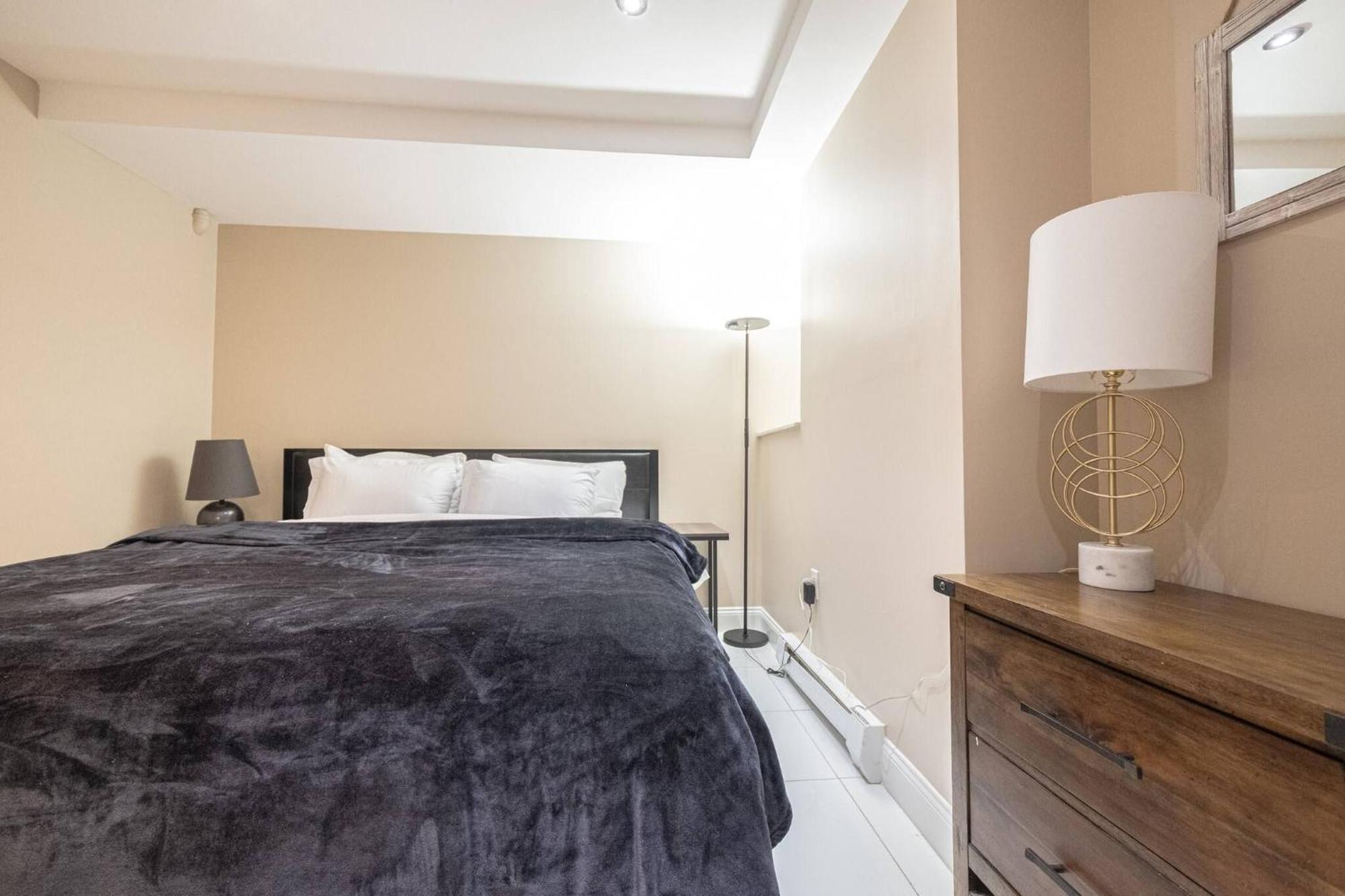Apartment Spacious 4br 2ba Duplex With Private Patio Wd New York