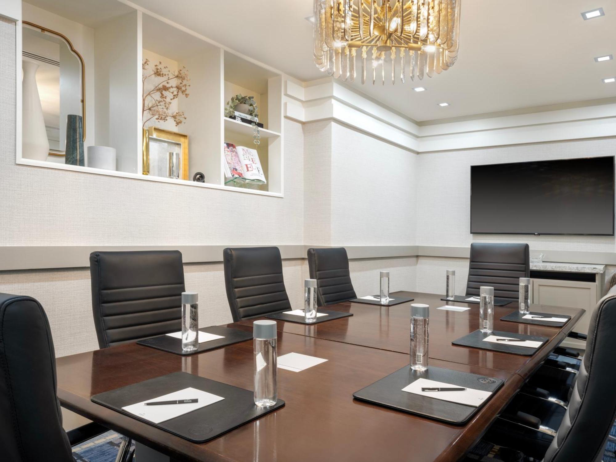 Hotel Hilton Fashion District 4*