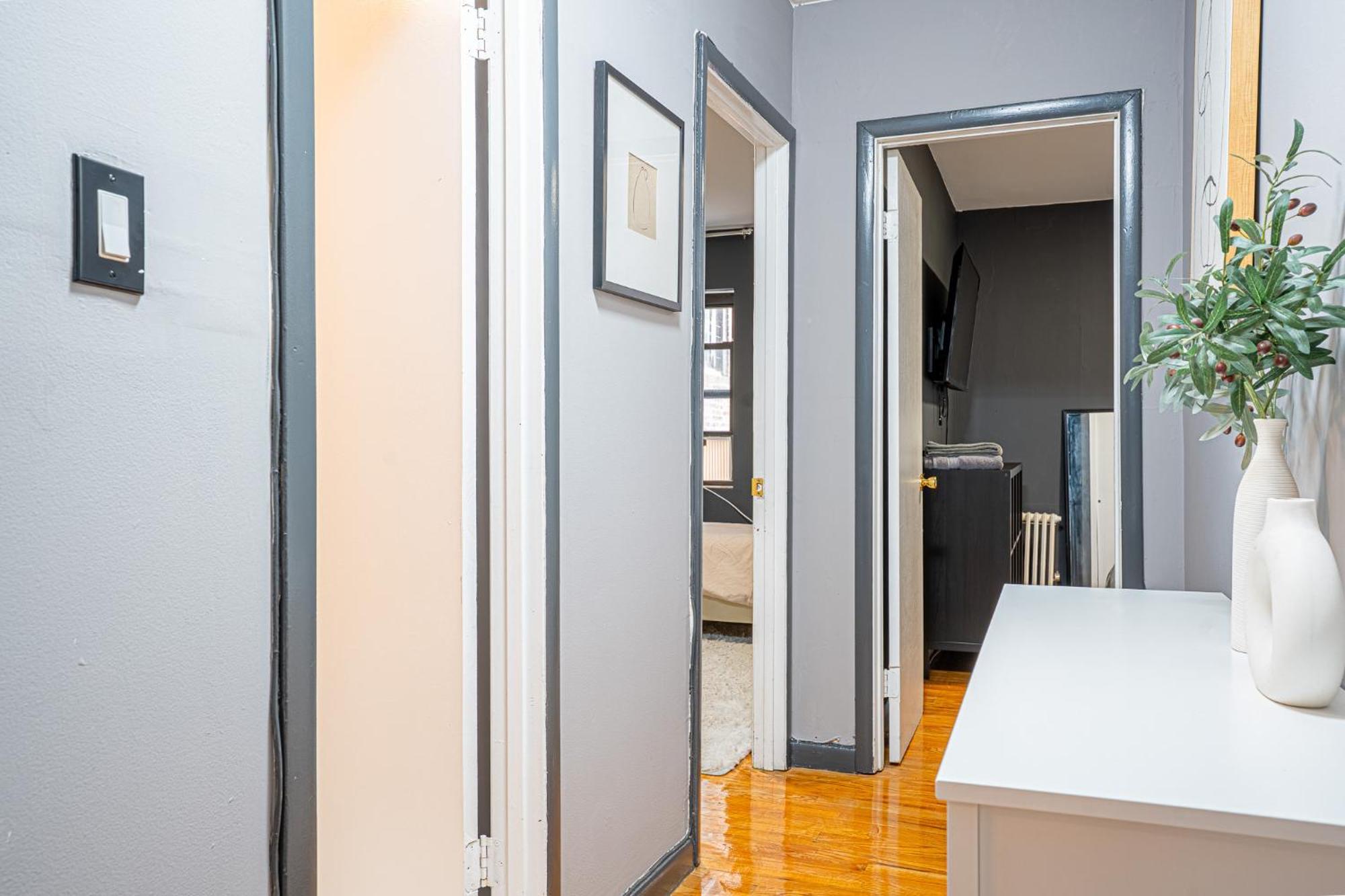 Apartment Stylish 3bd Near Empire