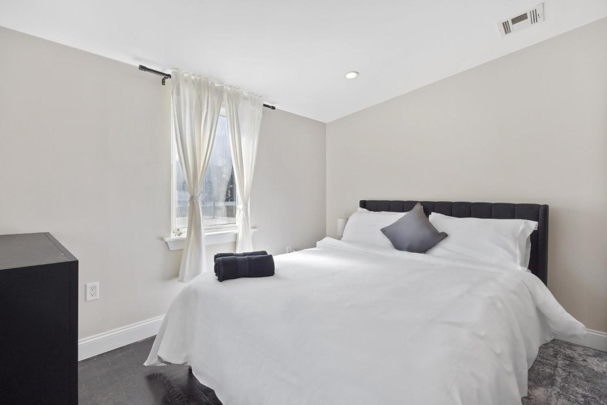 Biggest Duplex 6bd In Bushwick For 16 Guests Apartment *