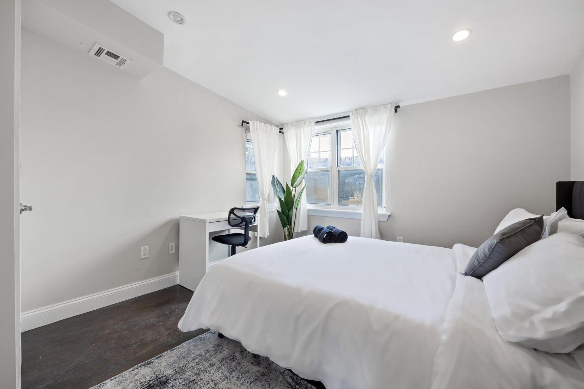 Apartment Biggest Duplex 6bd In Bushwick For 16 Guests New York