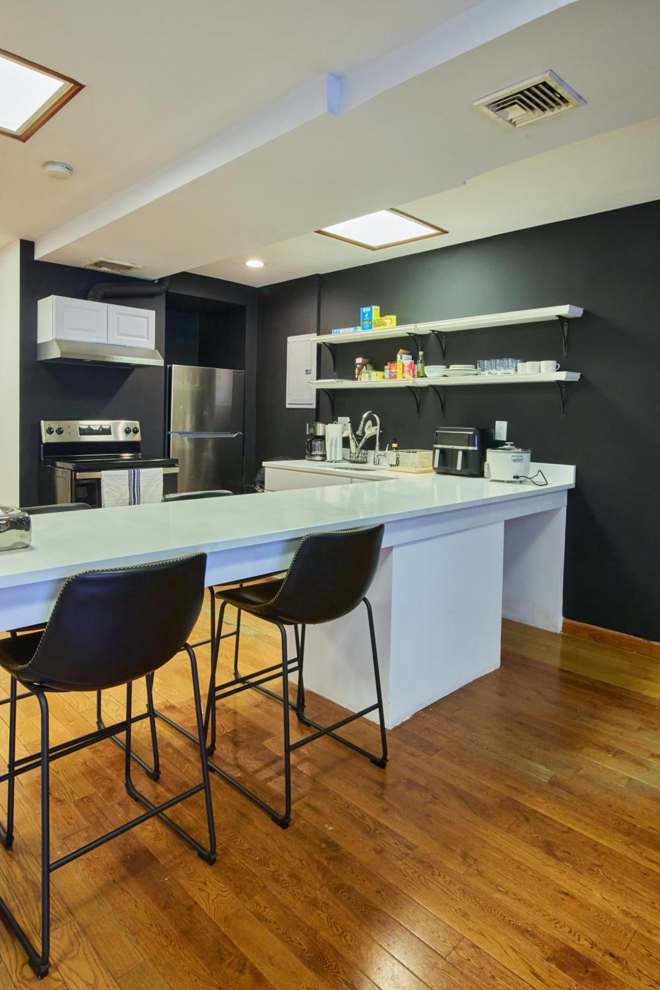The Luxe Loft Apartment