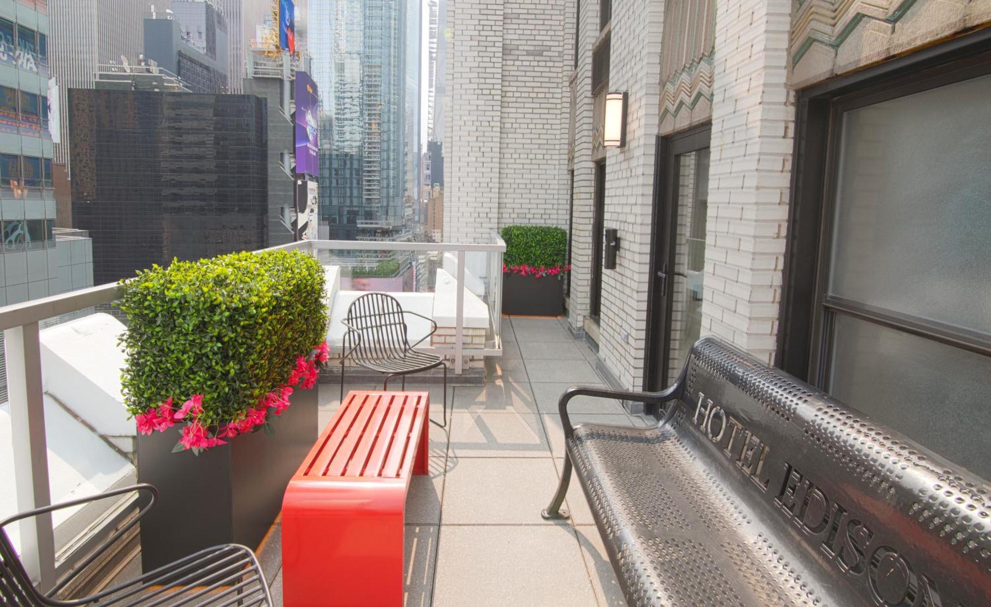 Edison Times Square Hotel 4*