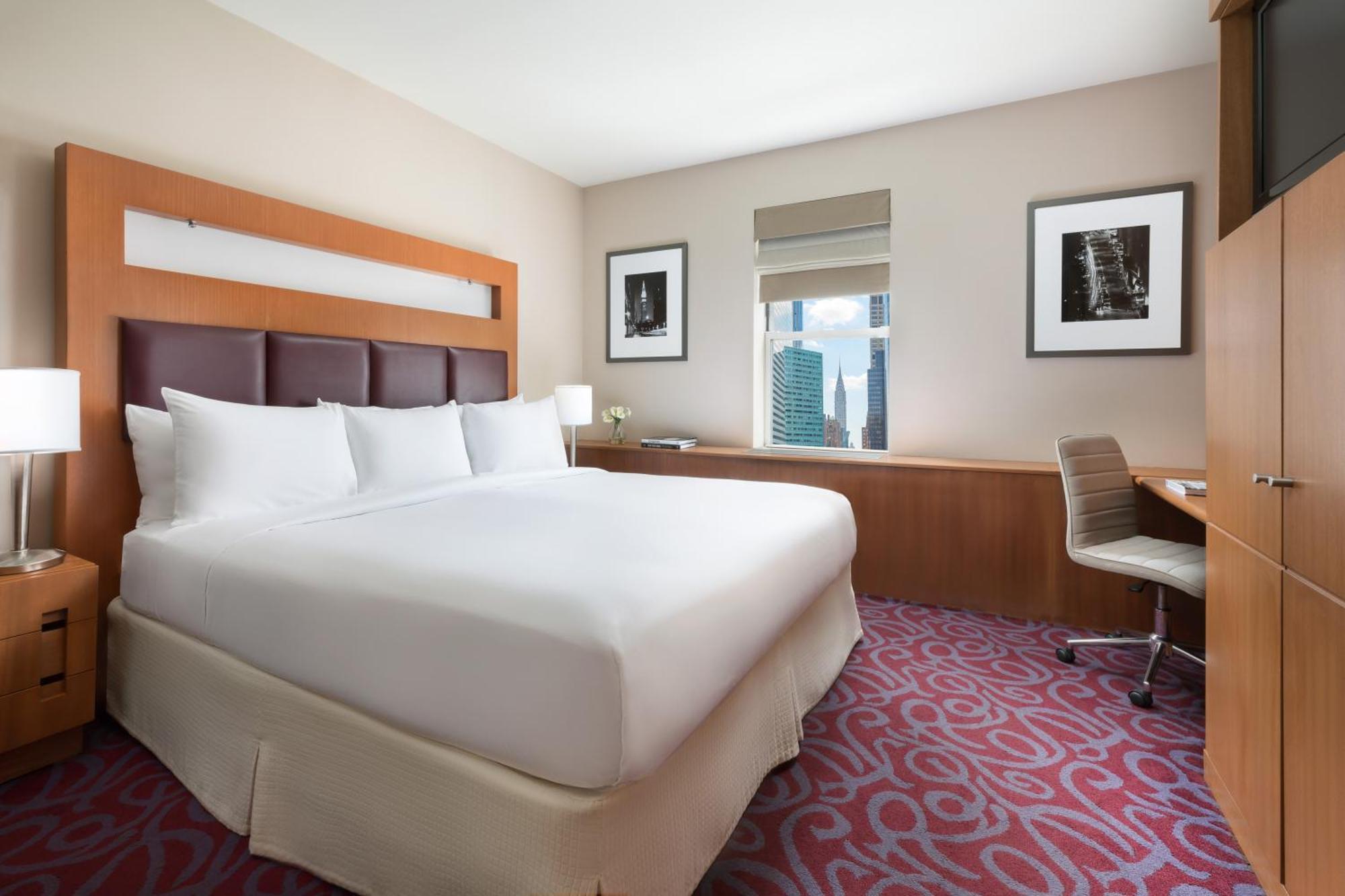 57 Hotel 4*