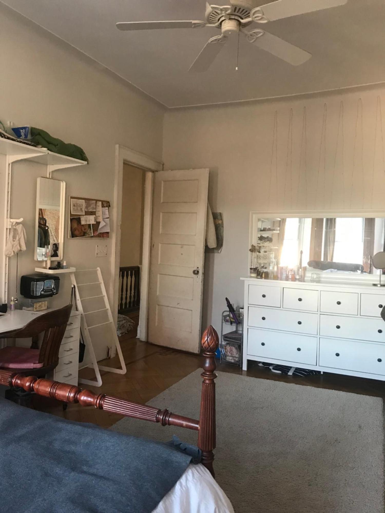 Artsy Elegant 4-Br Townhouse Quiet Brooklyn Block * New York