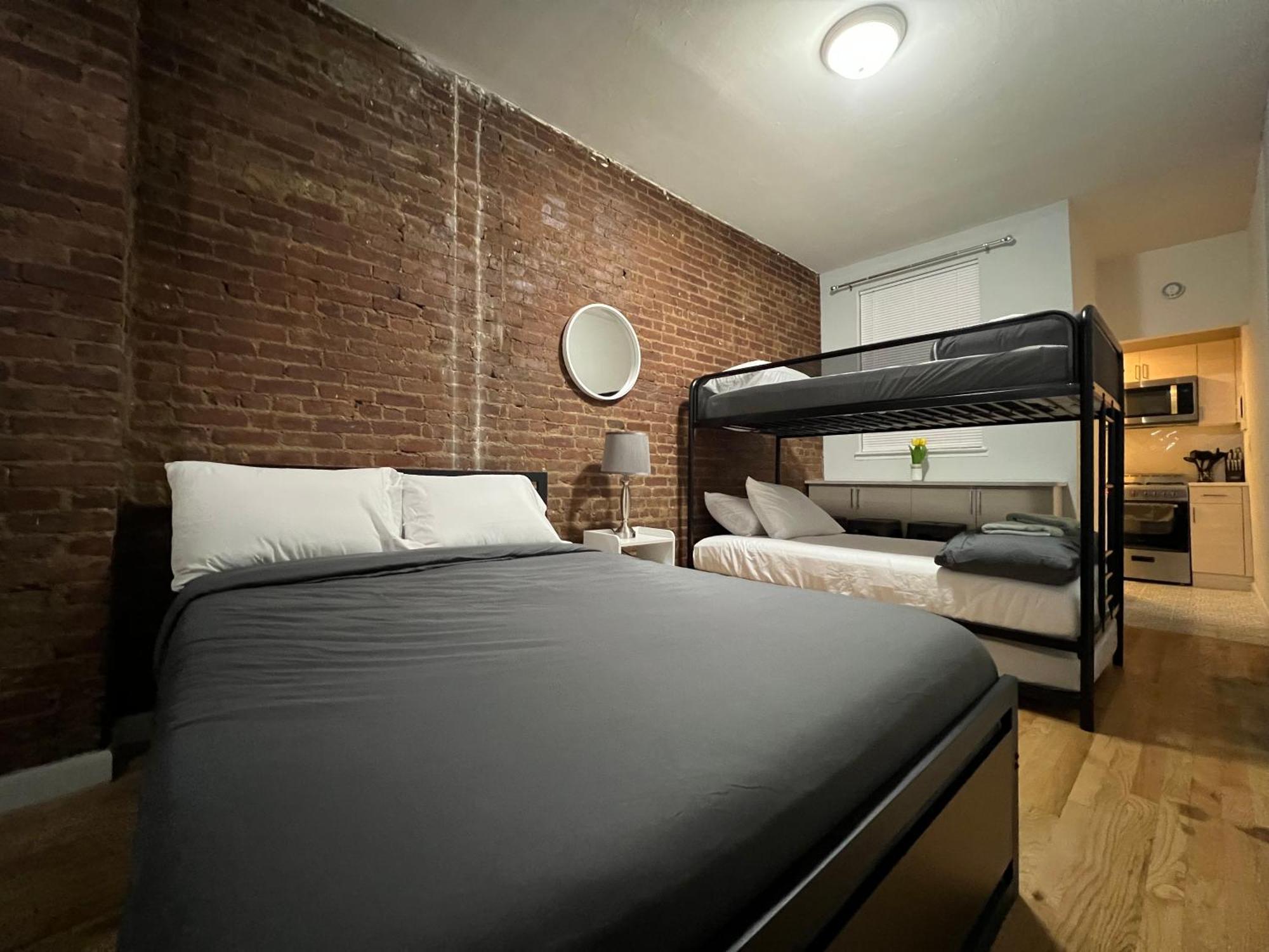 6 Bd Upper West Side Apartment New York