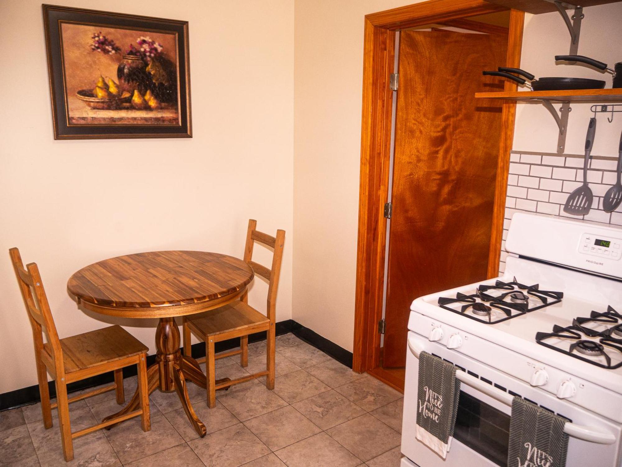 Immaculate Furnished 1-bedroom Apartment New York