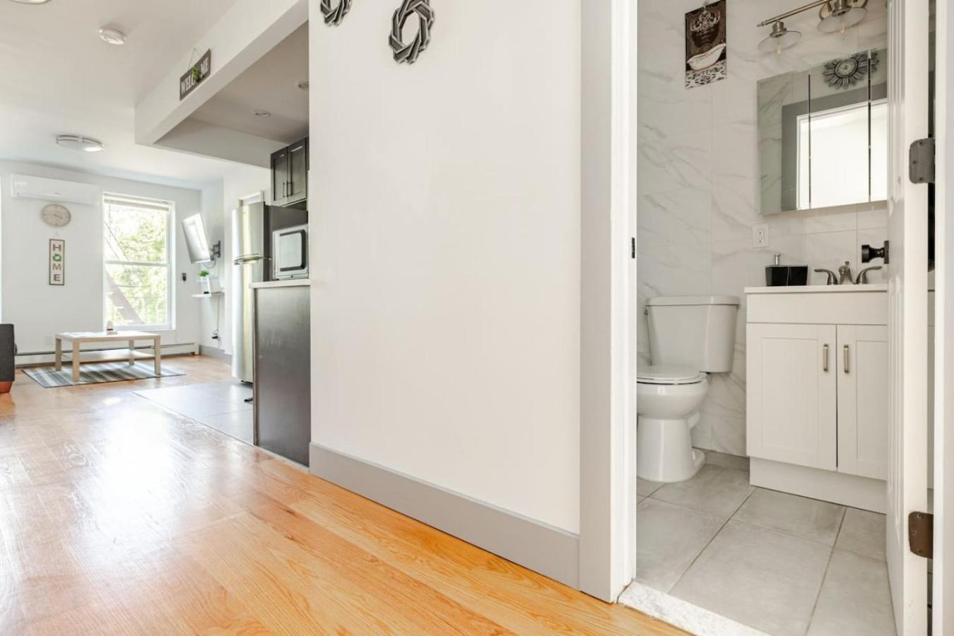 Sleek And New 3br Brooklyn Only 10 Min To Manhattan New York