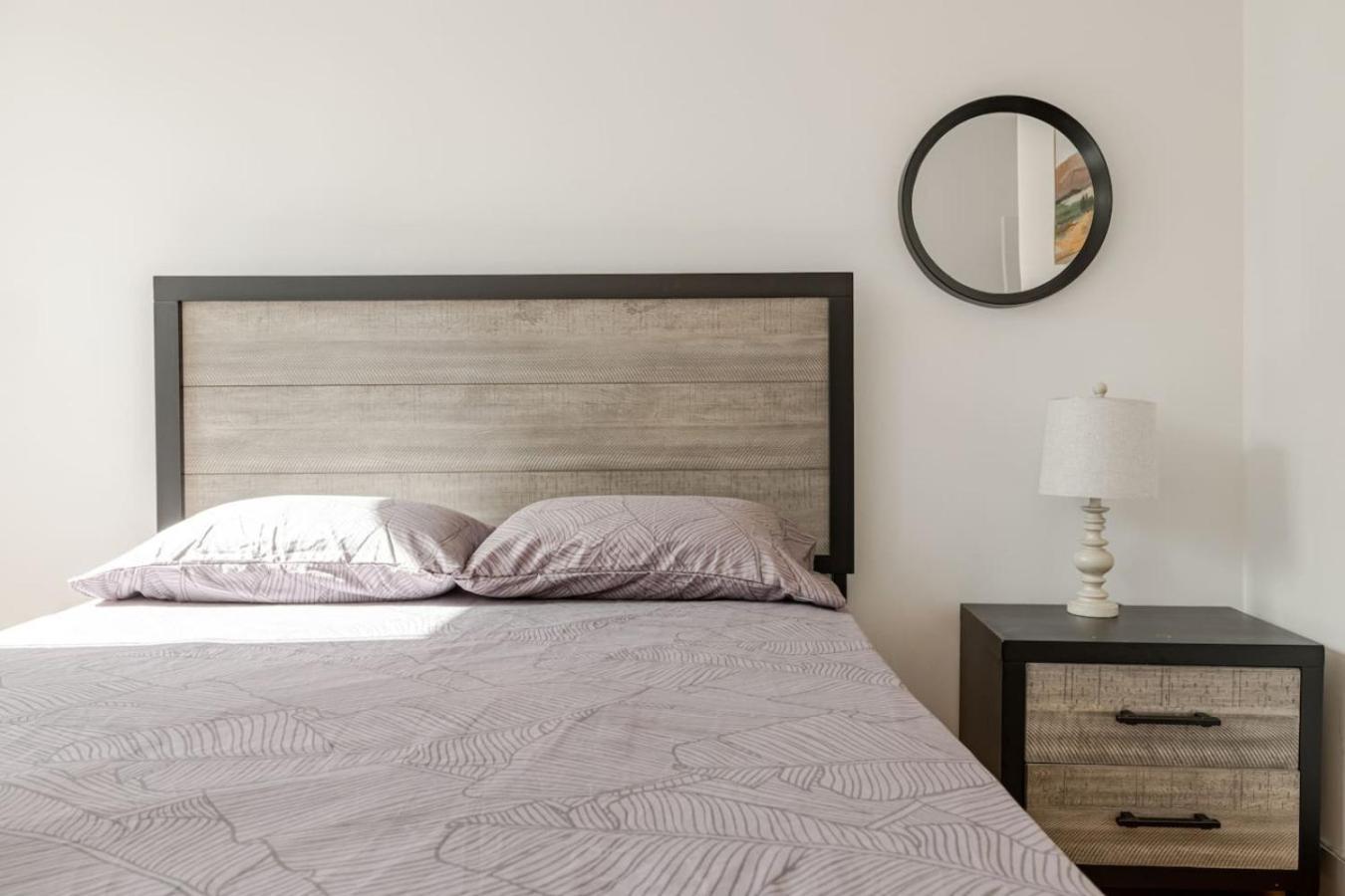 Sleek And New 3br Brooklyn Only 10 Min To Manhattan New York